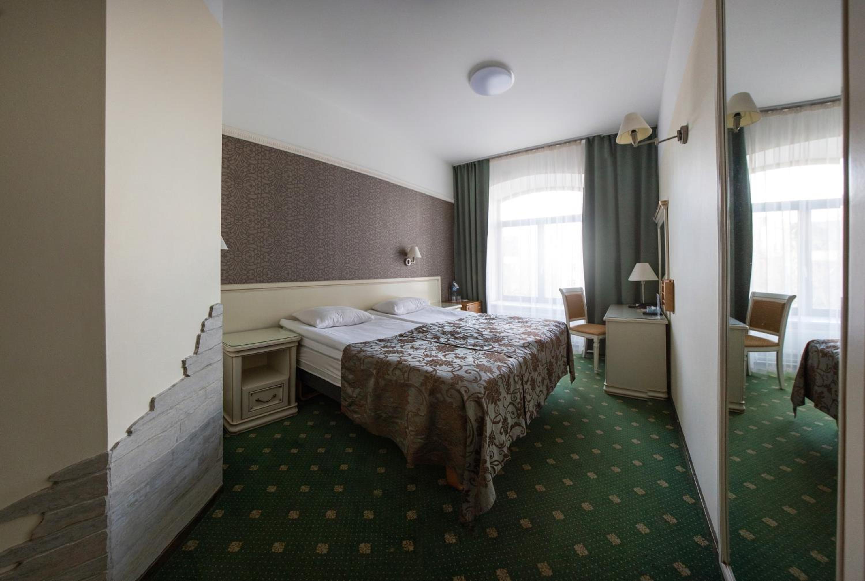 Deluxe Double Room - Photo 1