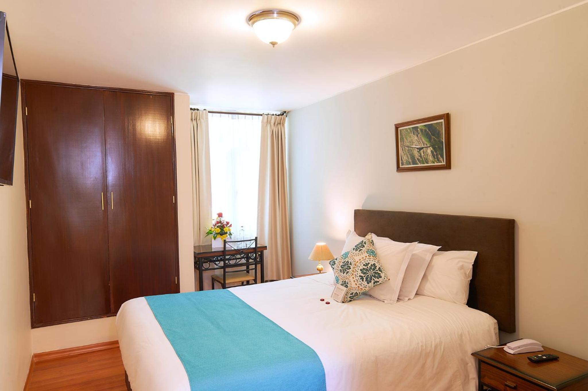 Double Room - Photo 6
