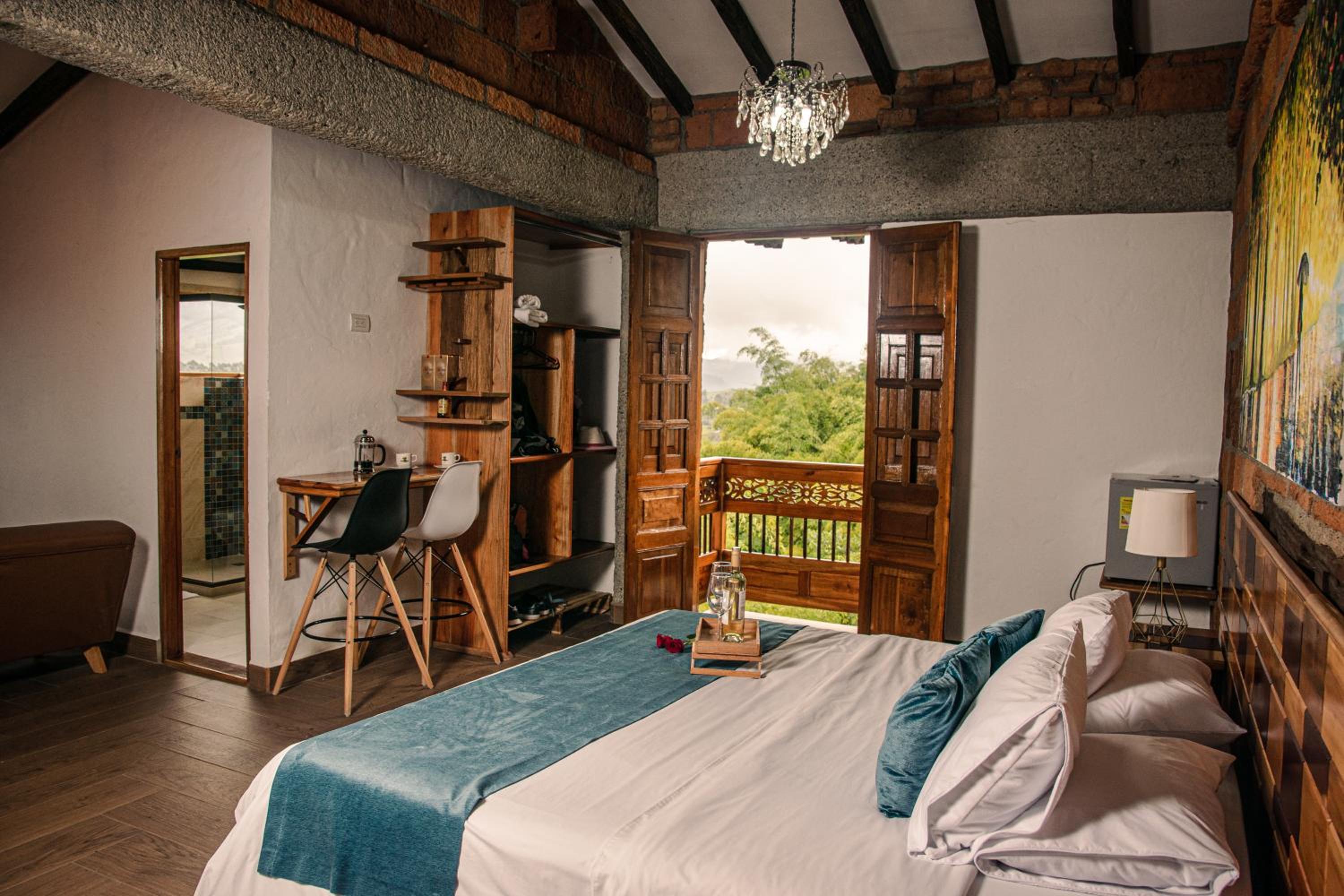 Suite with Balcony photo 1