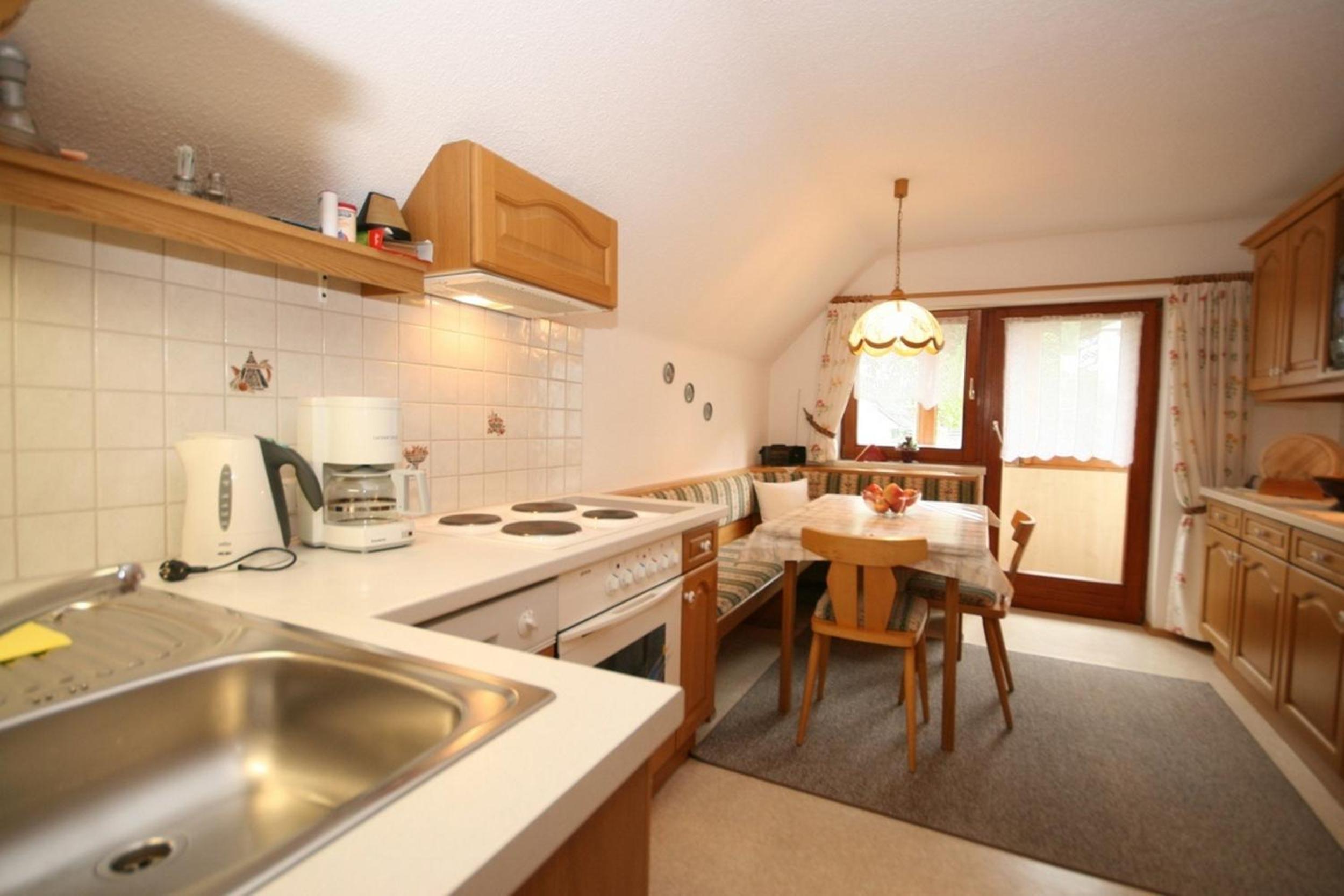 Two-Bedroom Apartment with Balcony photo 3