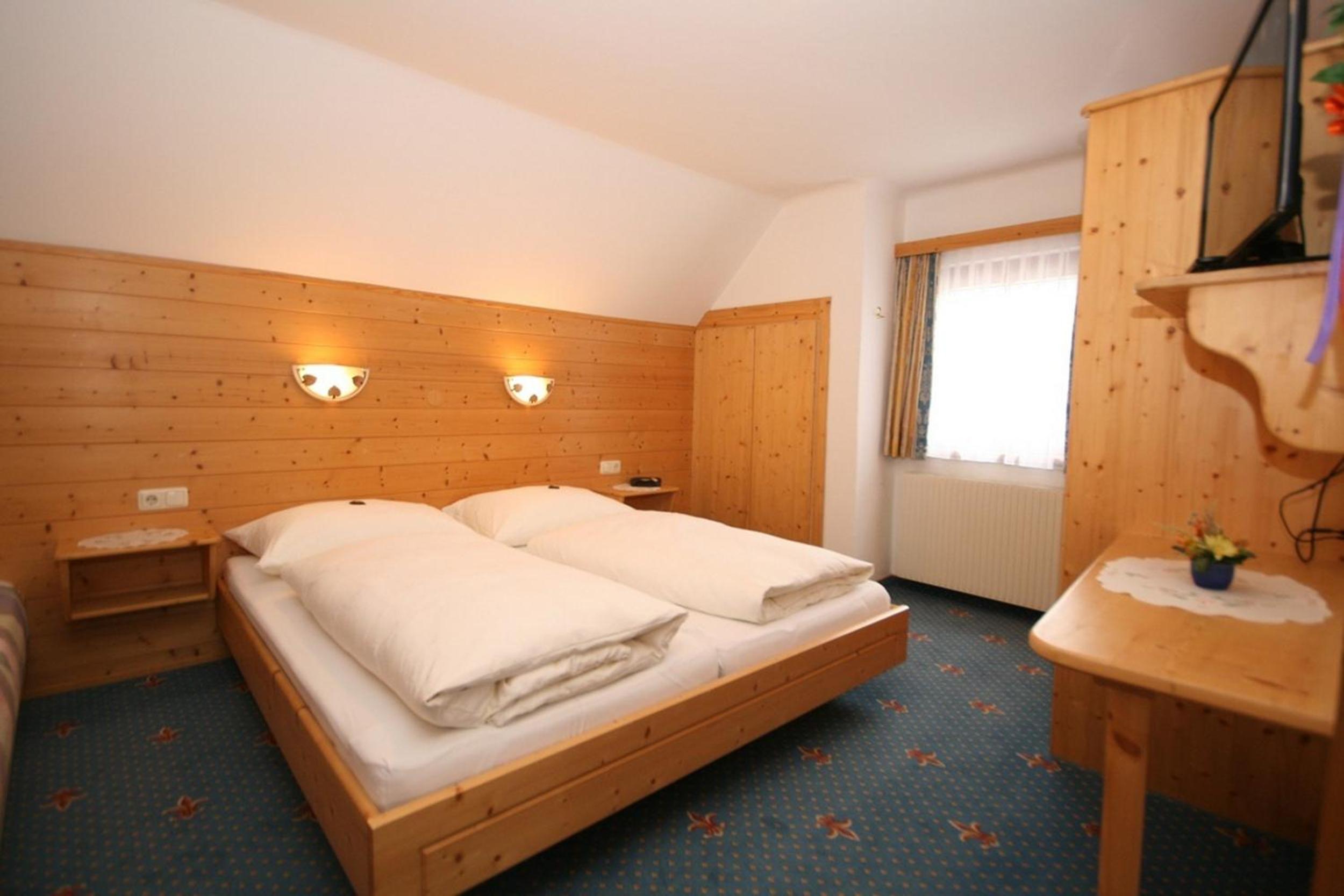 Two-Bedroom Apartment with Balcony photo 1