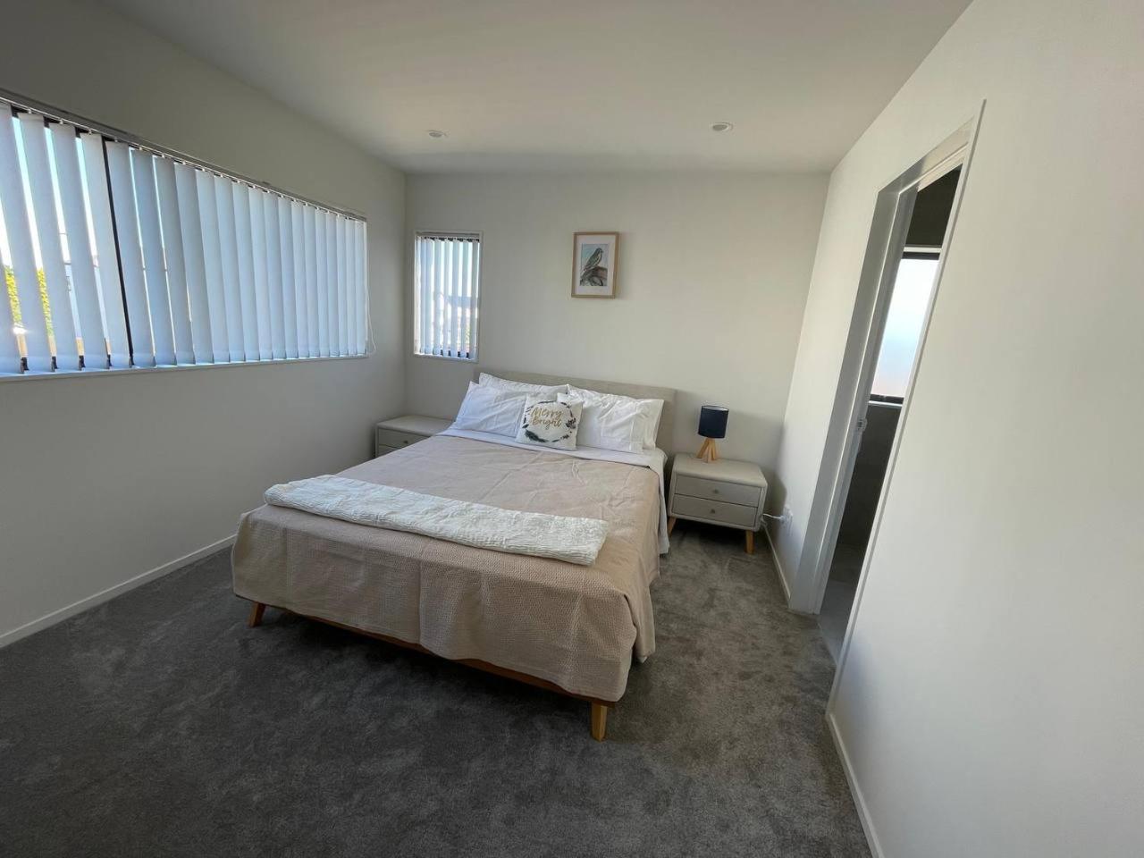 Four-Bedroom House - Photo 10