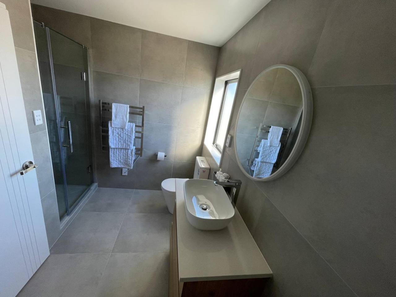 Four-Bedroom House - Photo 23