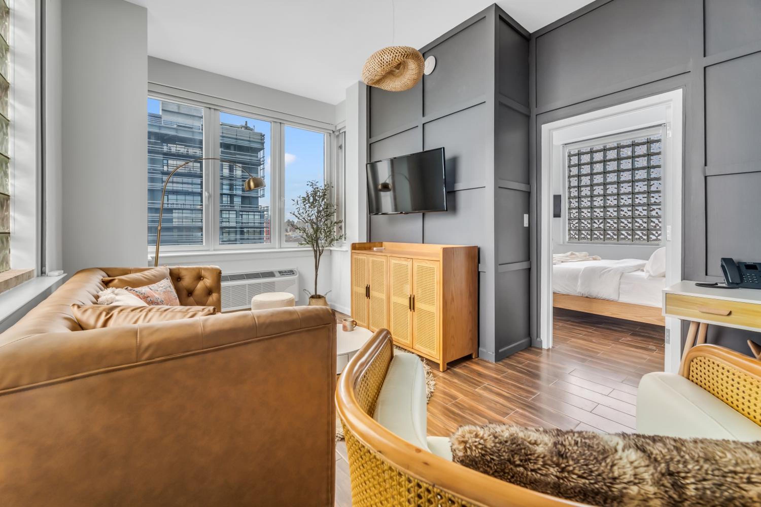 Superior Suite - Photo 3