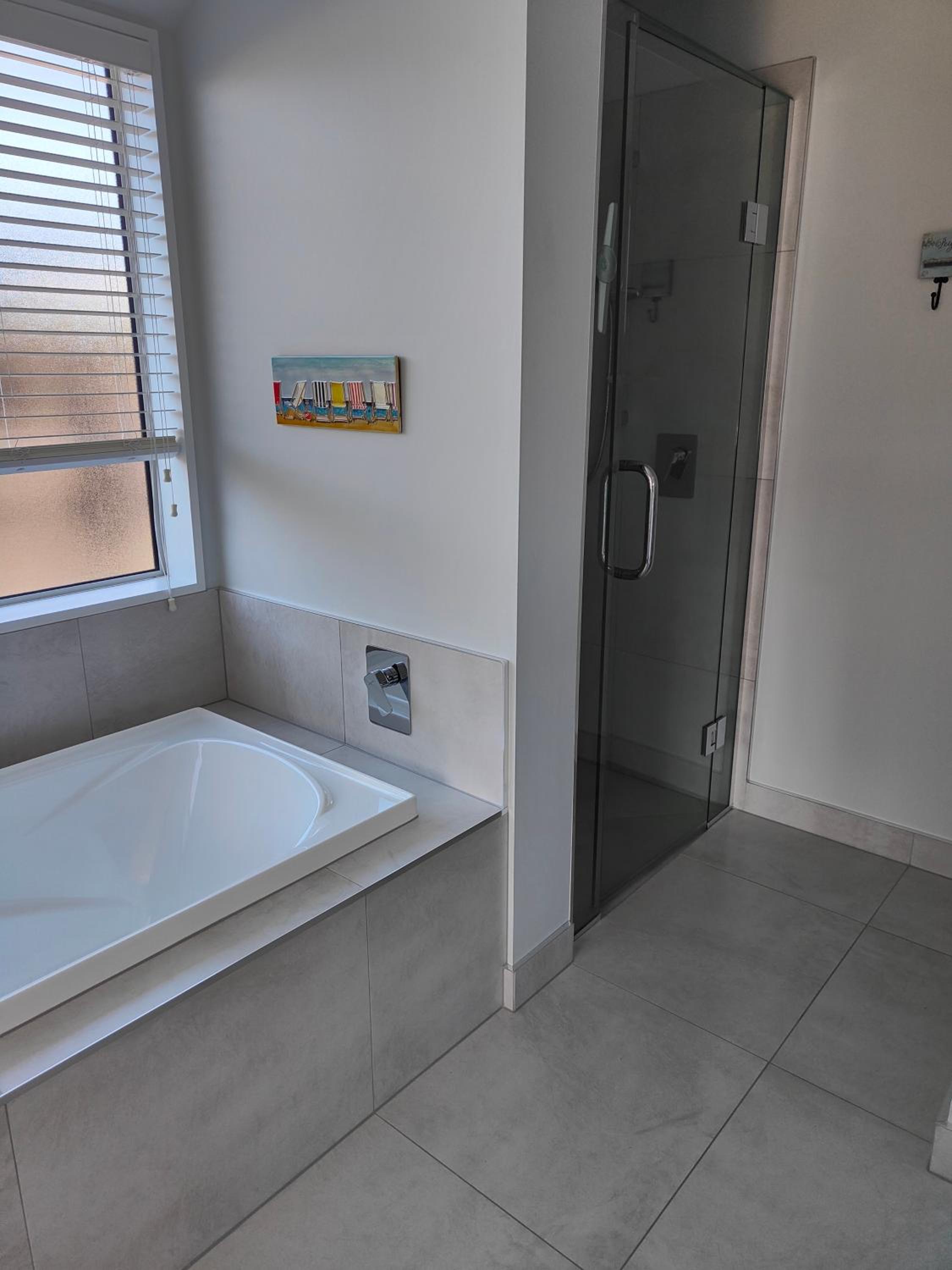 Deluxe King Room - Photo 3