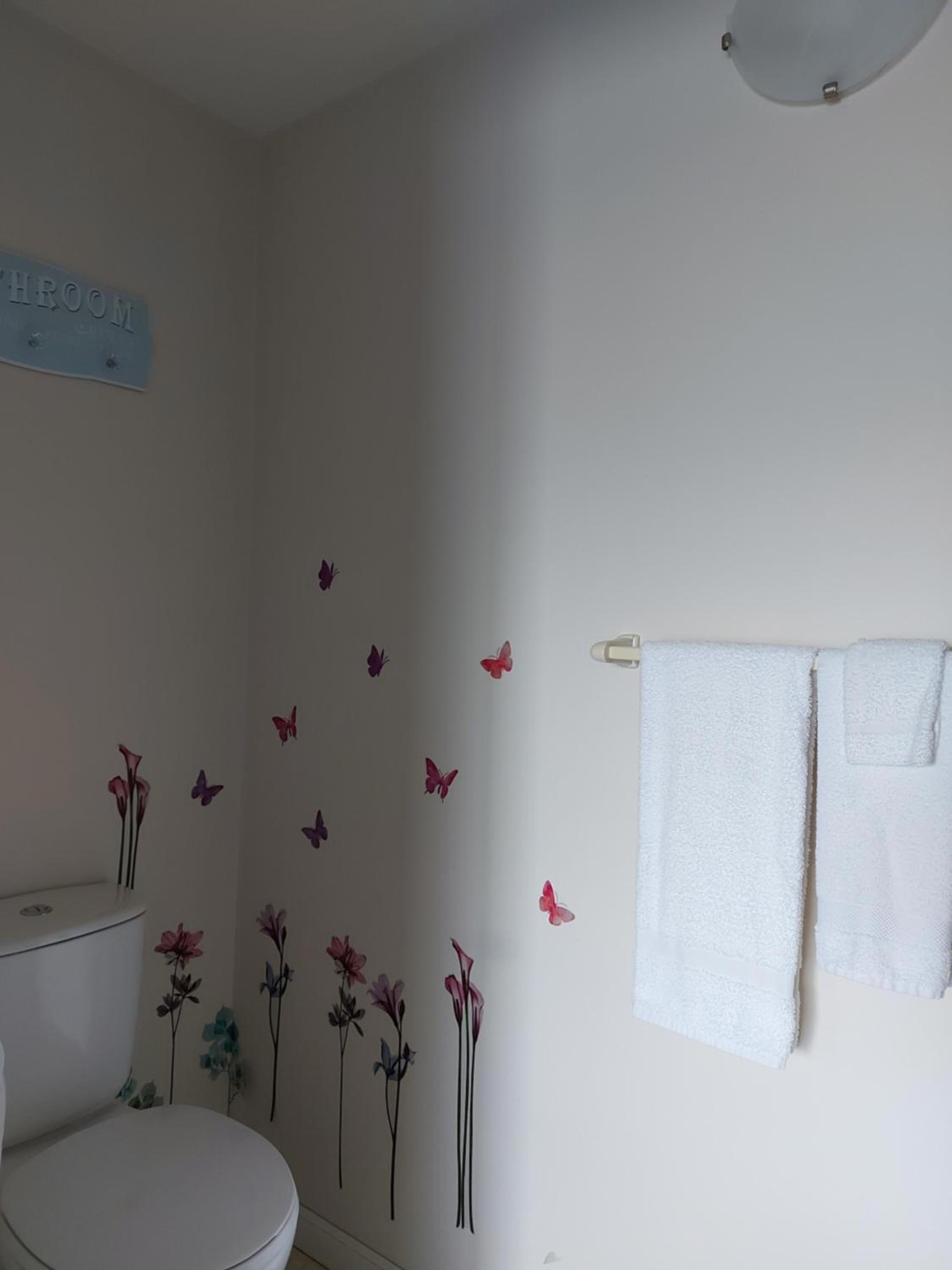 Two-Bedroom Apartment - Photo 8