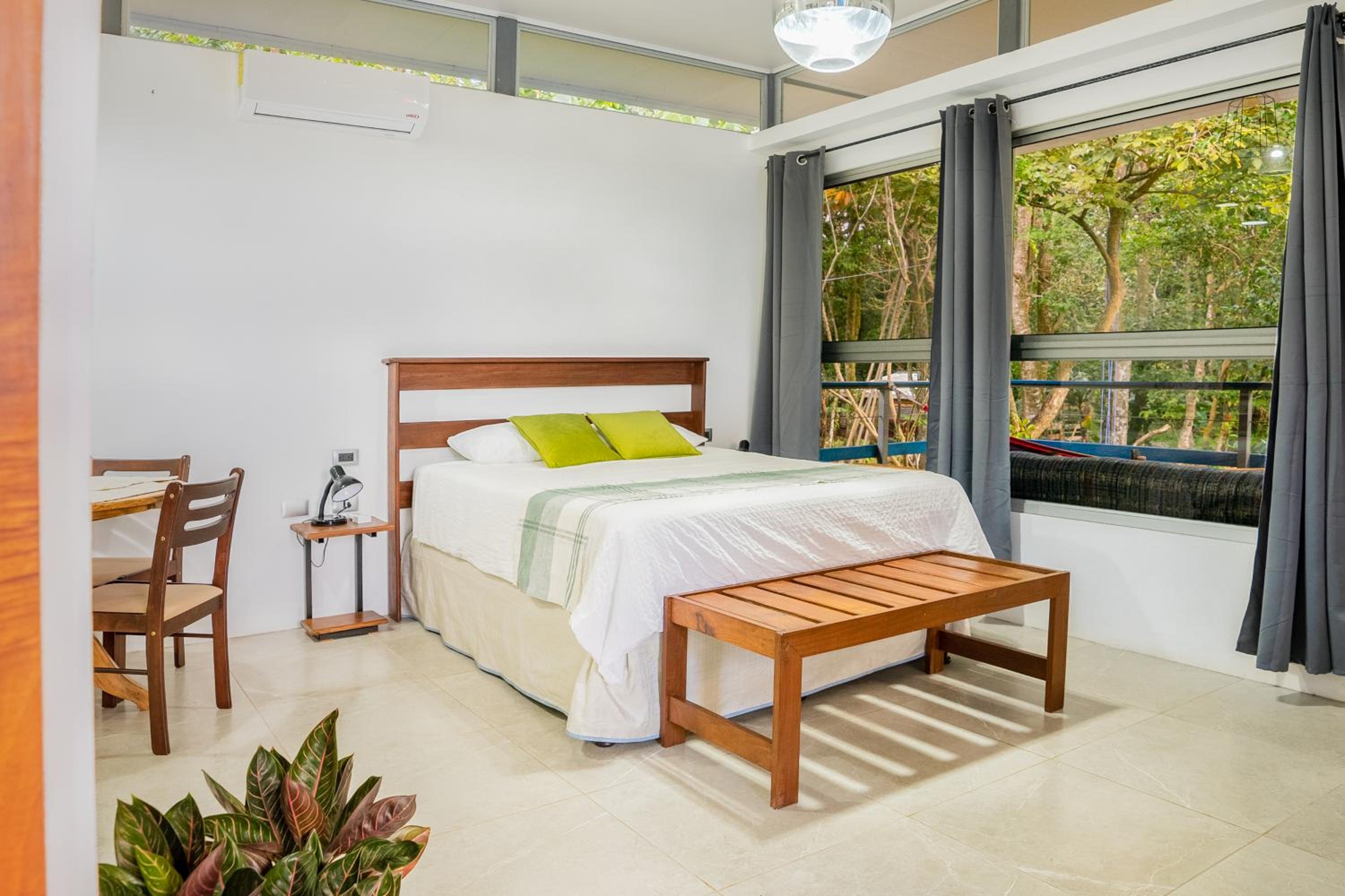 Deluxe Bungalow with Garden View