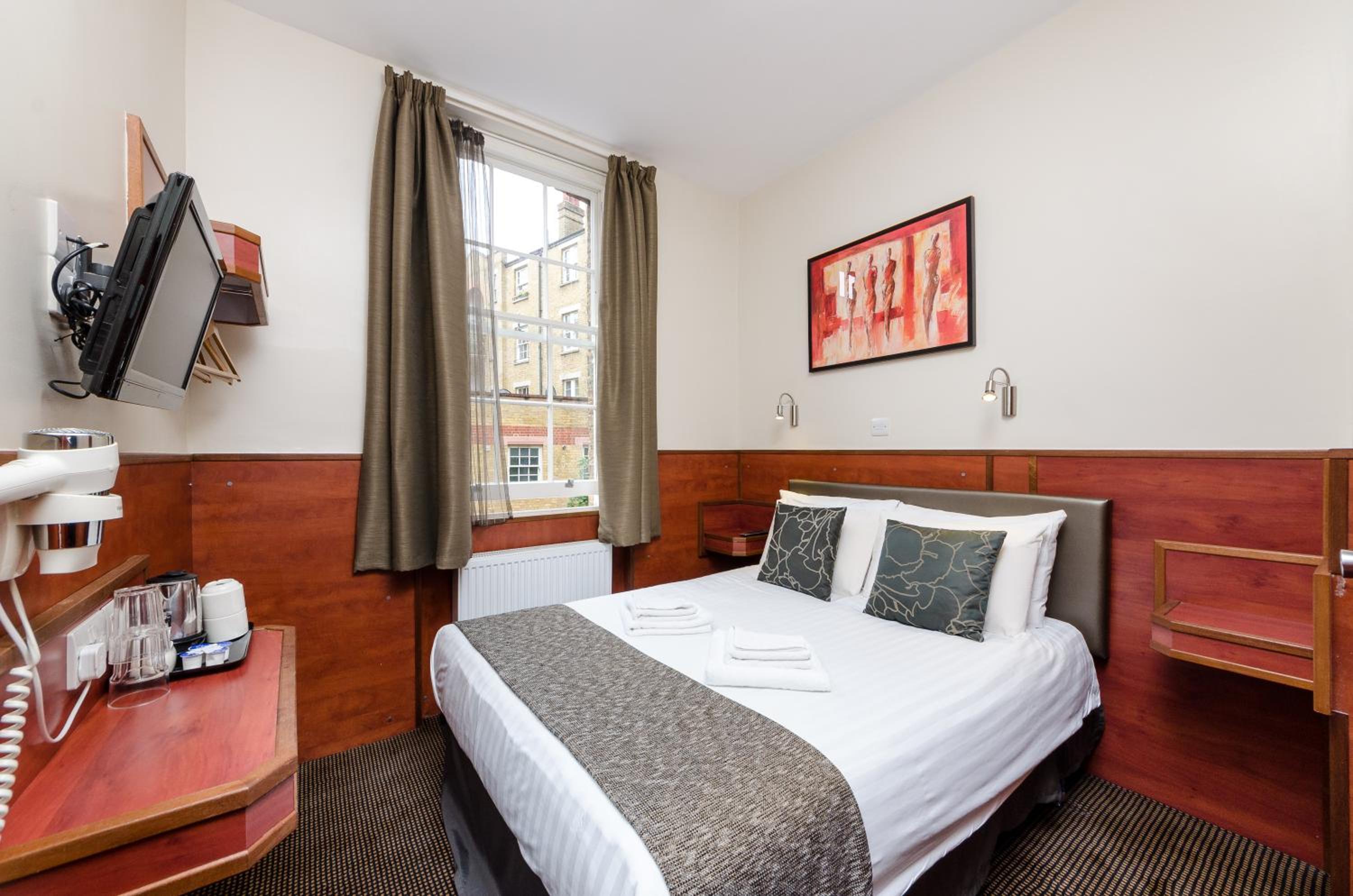 Small Double Room photo 3