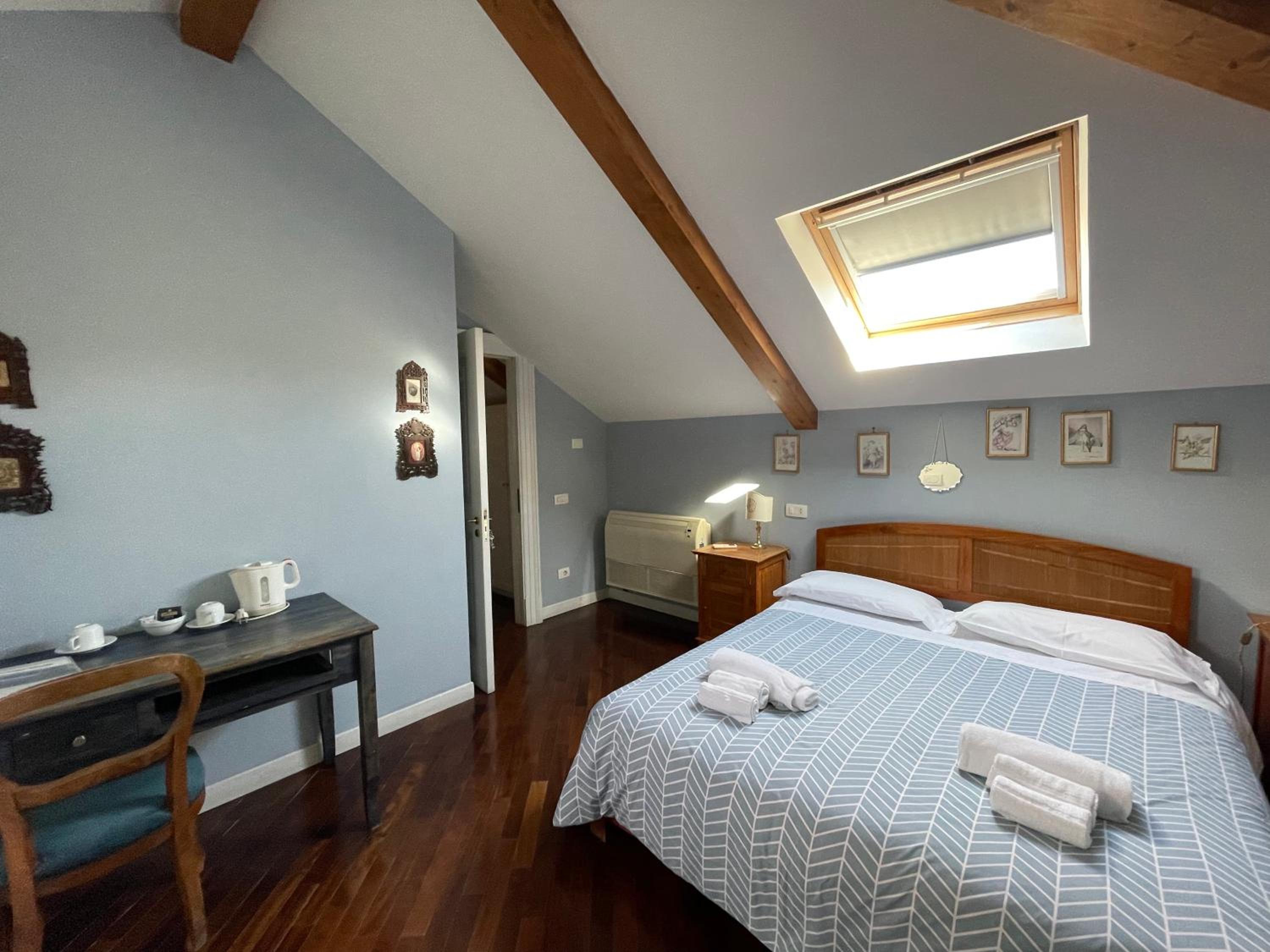 Standard Double Room - Photo 57
