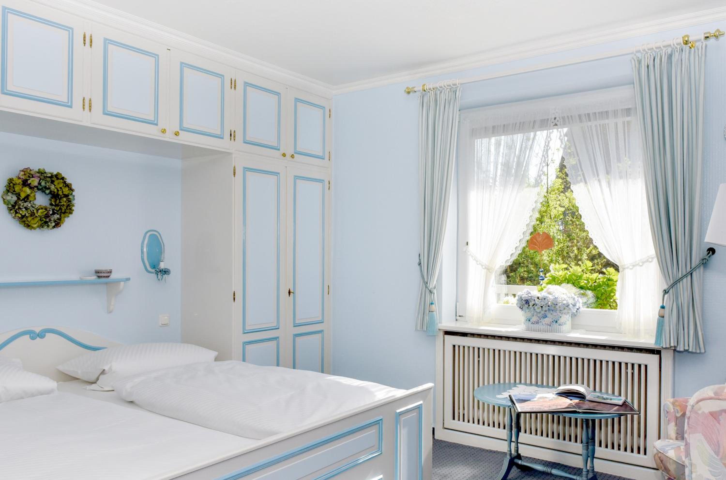 Double Room Nr 7 with view