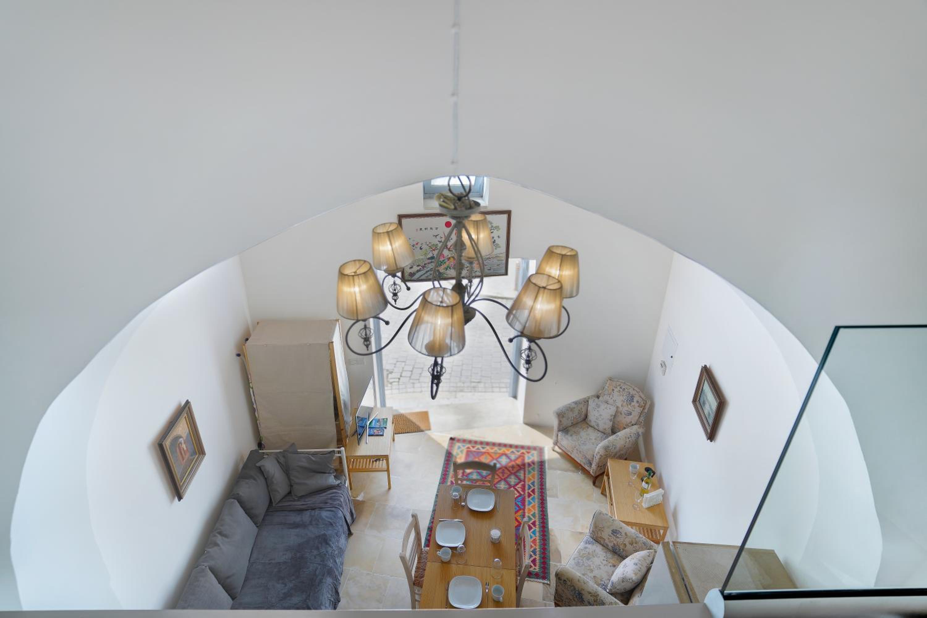 Studio Apartment - Photo 7