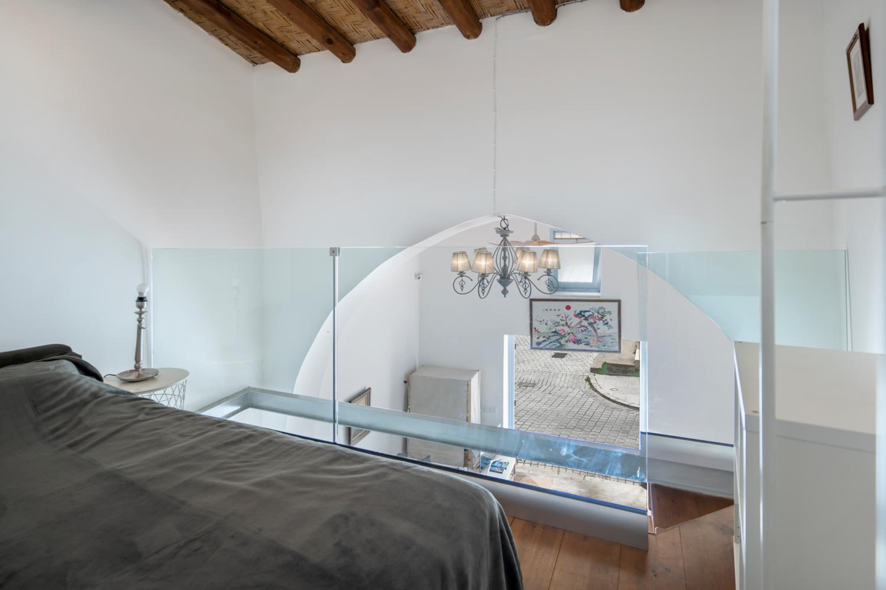 Studio Apartment - Photo 5