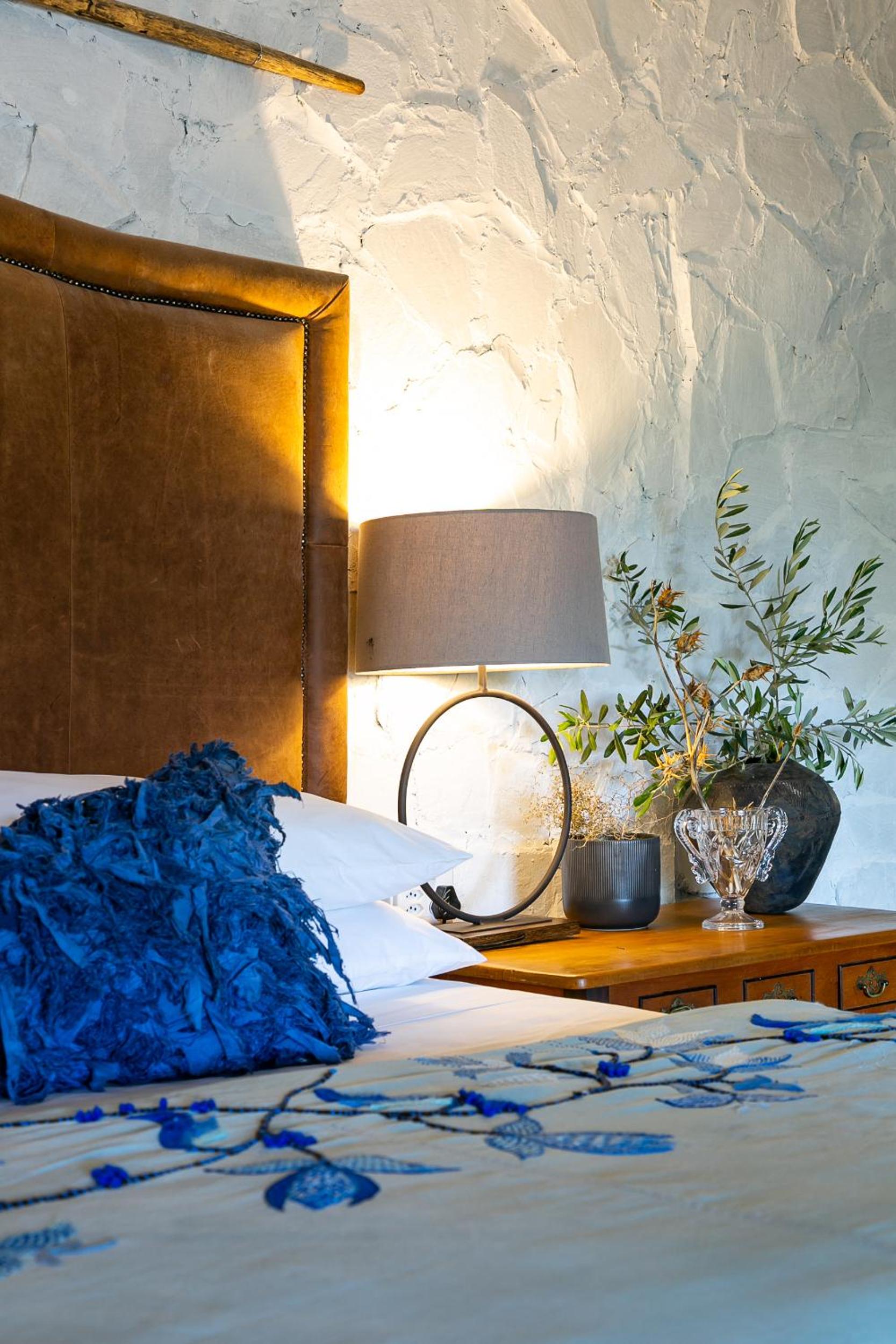 Deluxe King Room - Photo 5