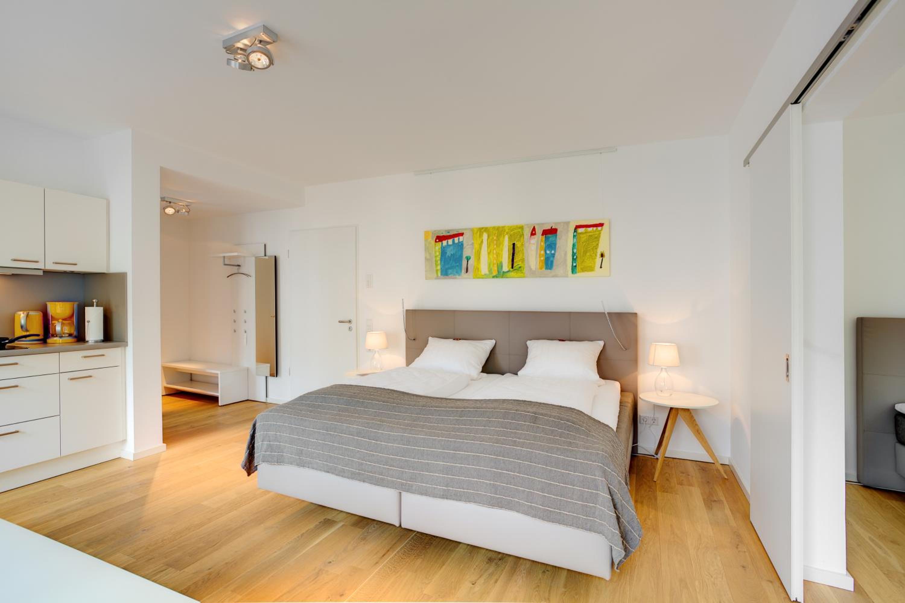 Standard One-Bedroom Apartment photo 1