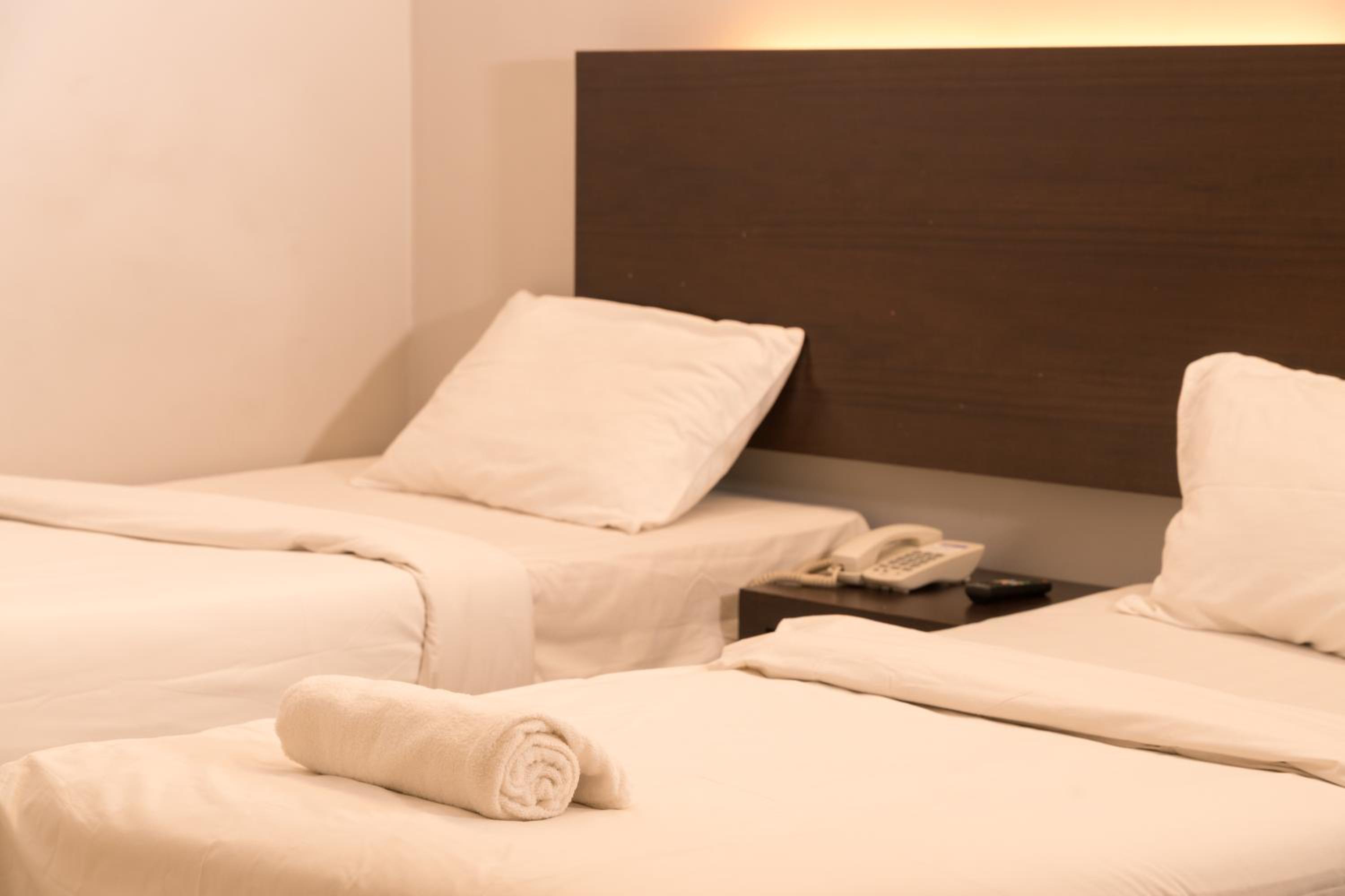 Deluxe Twin Room photo 3