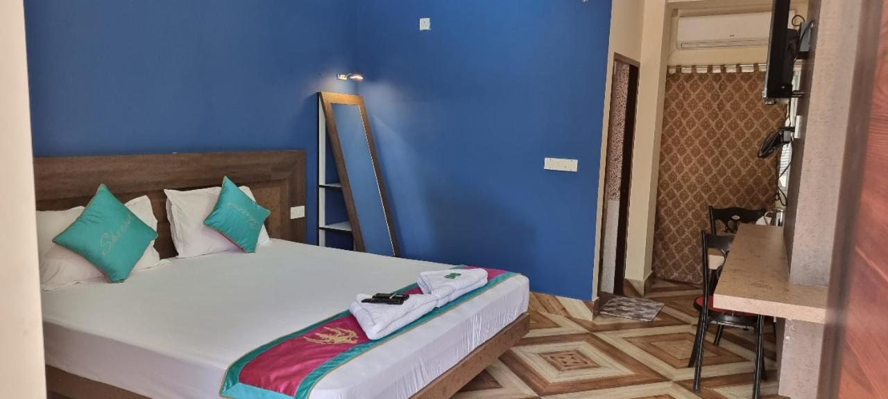 Deluxe Room - Photo 18