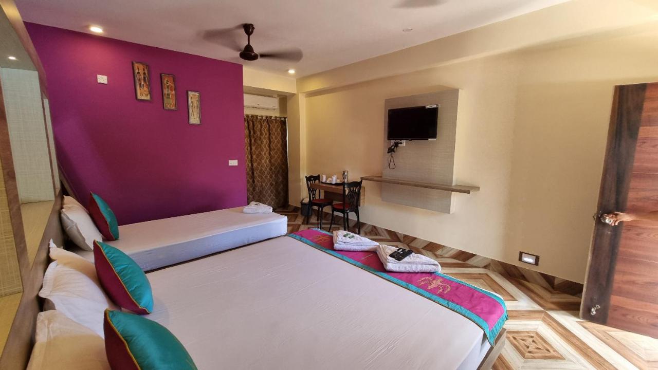 Deluxe Room - Photo 44