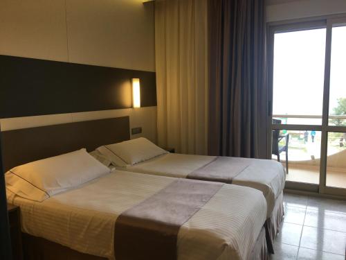 Twin Room with Sea View photo 1