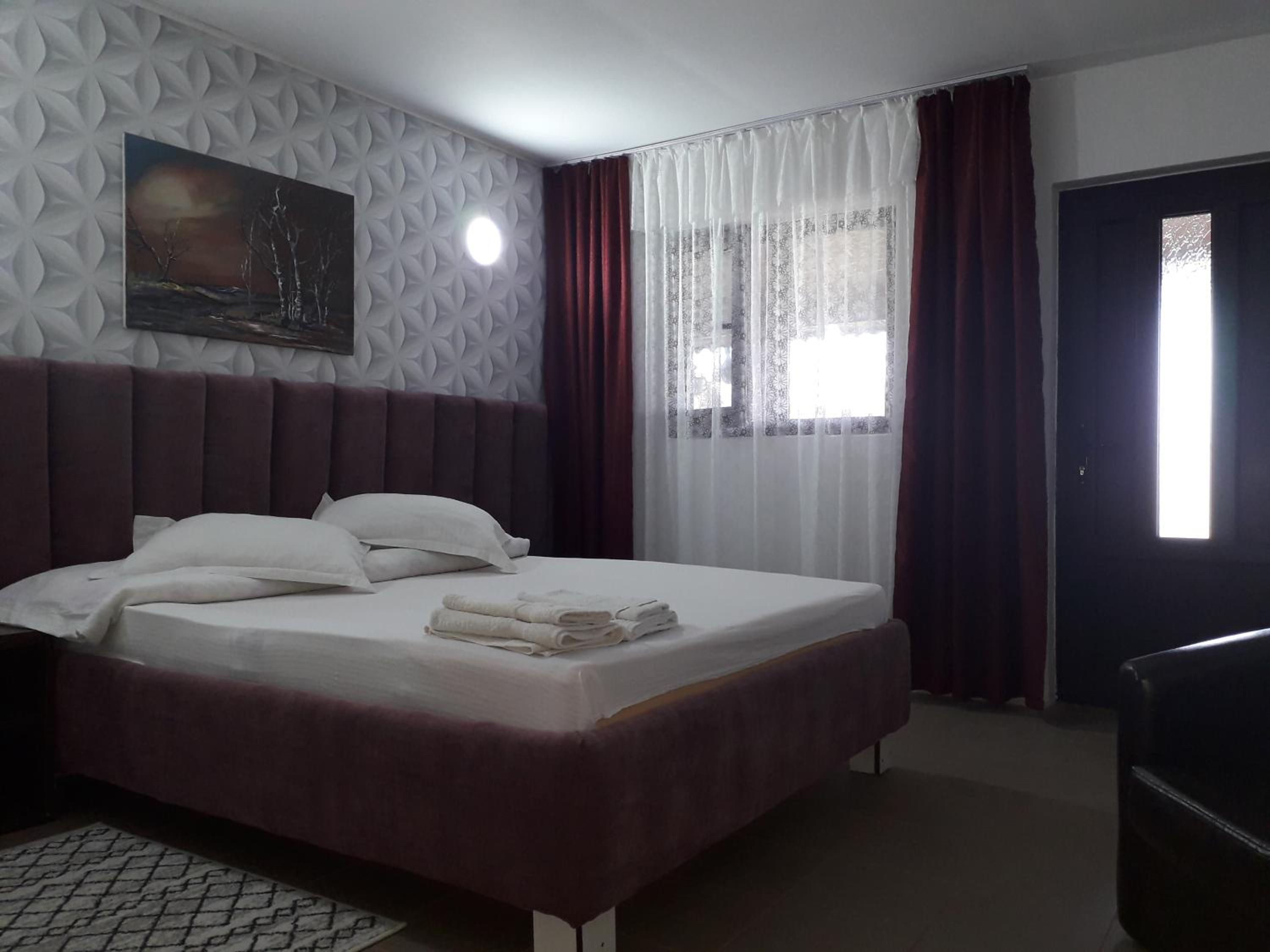 Deluxe Triple Room photo 2