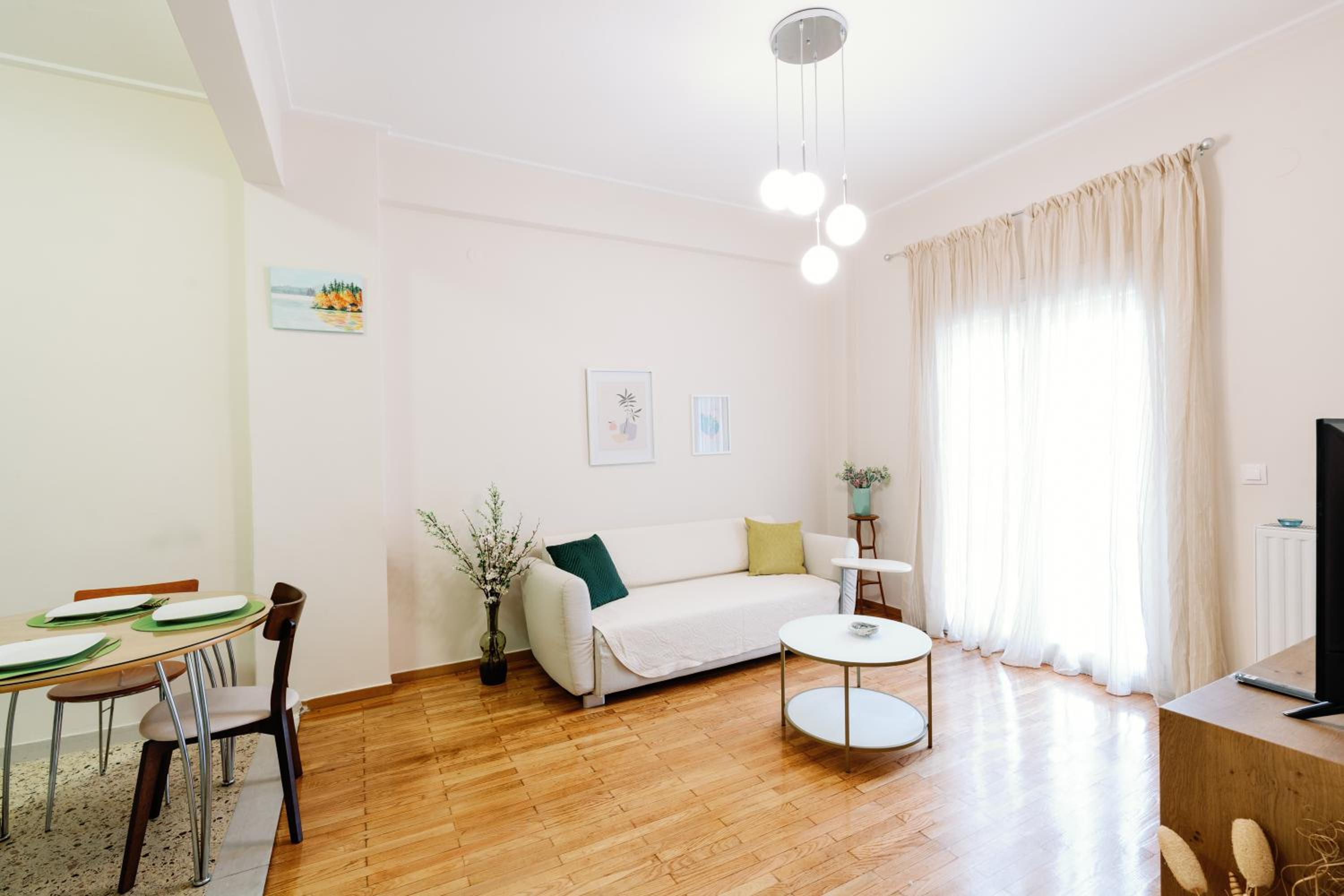 One-Bedroom Apartment - Photo 19