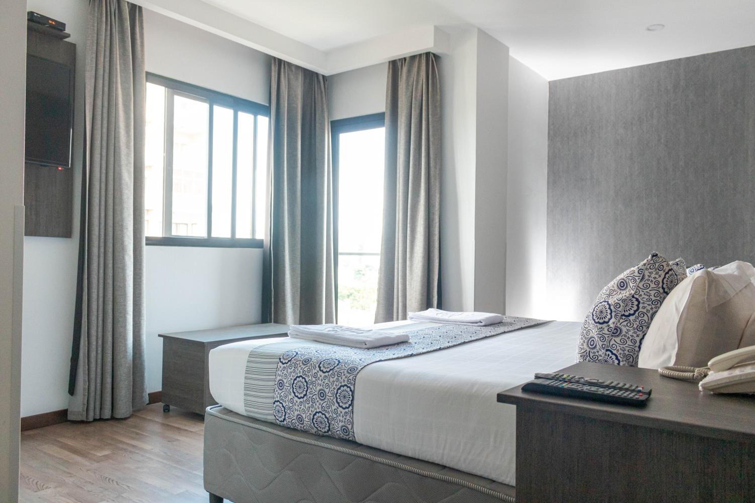 Deluxe Double Room with Back Balcony