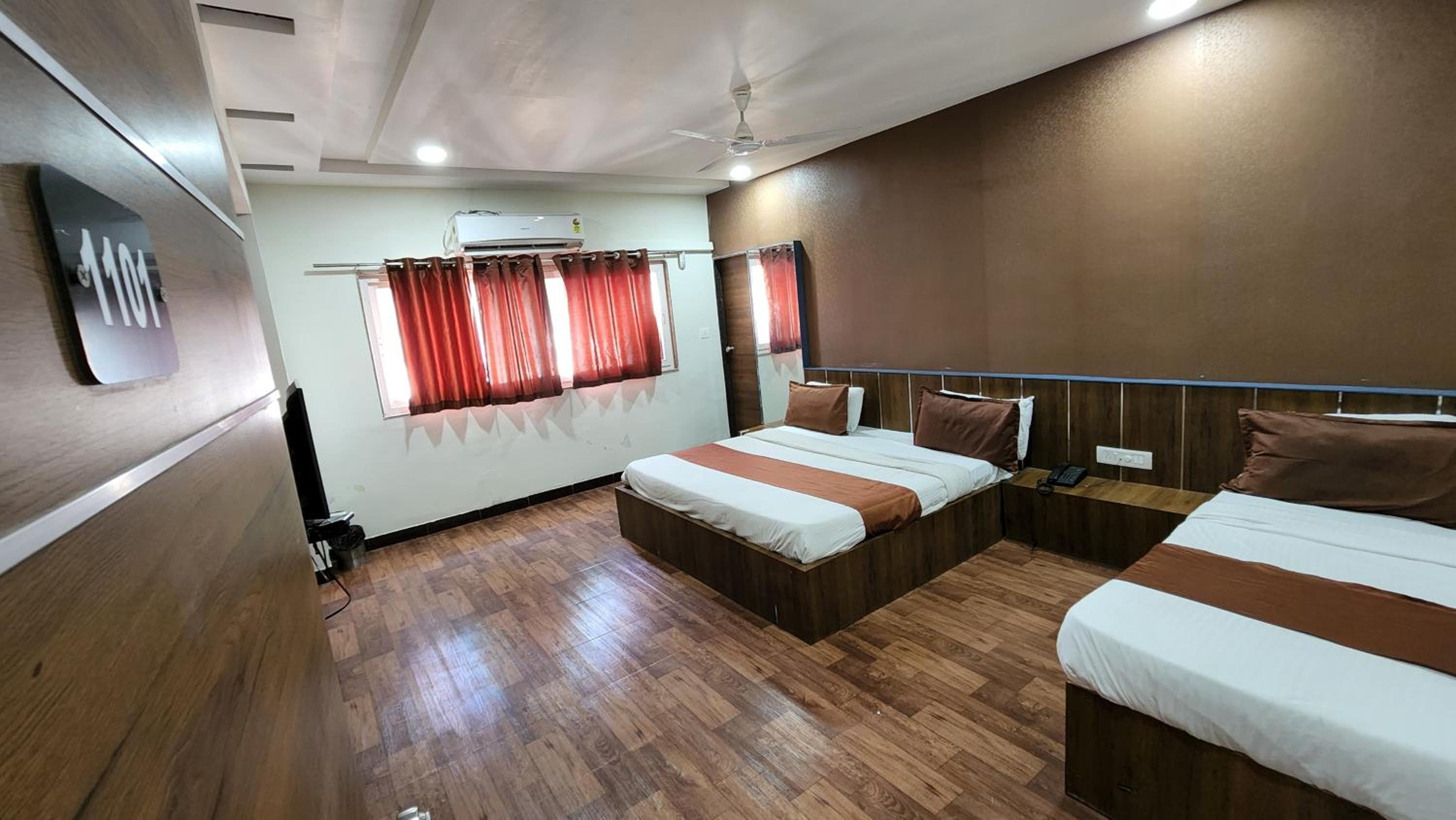 Basic Triple Room - Photo 11