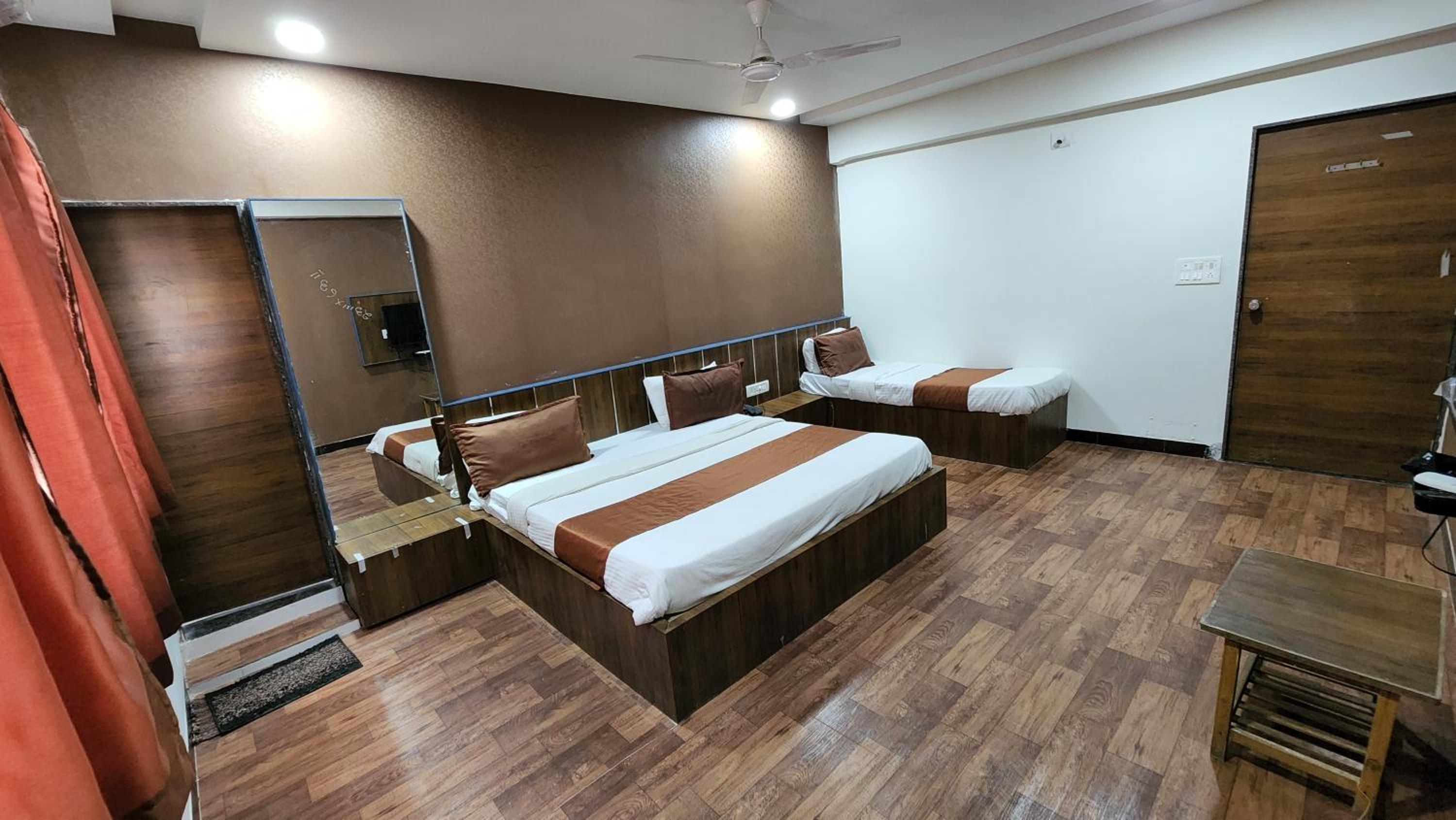 Basic Triple Room - Photo 1
