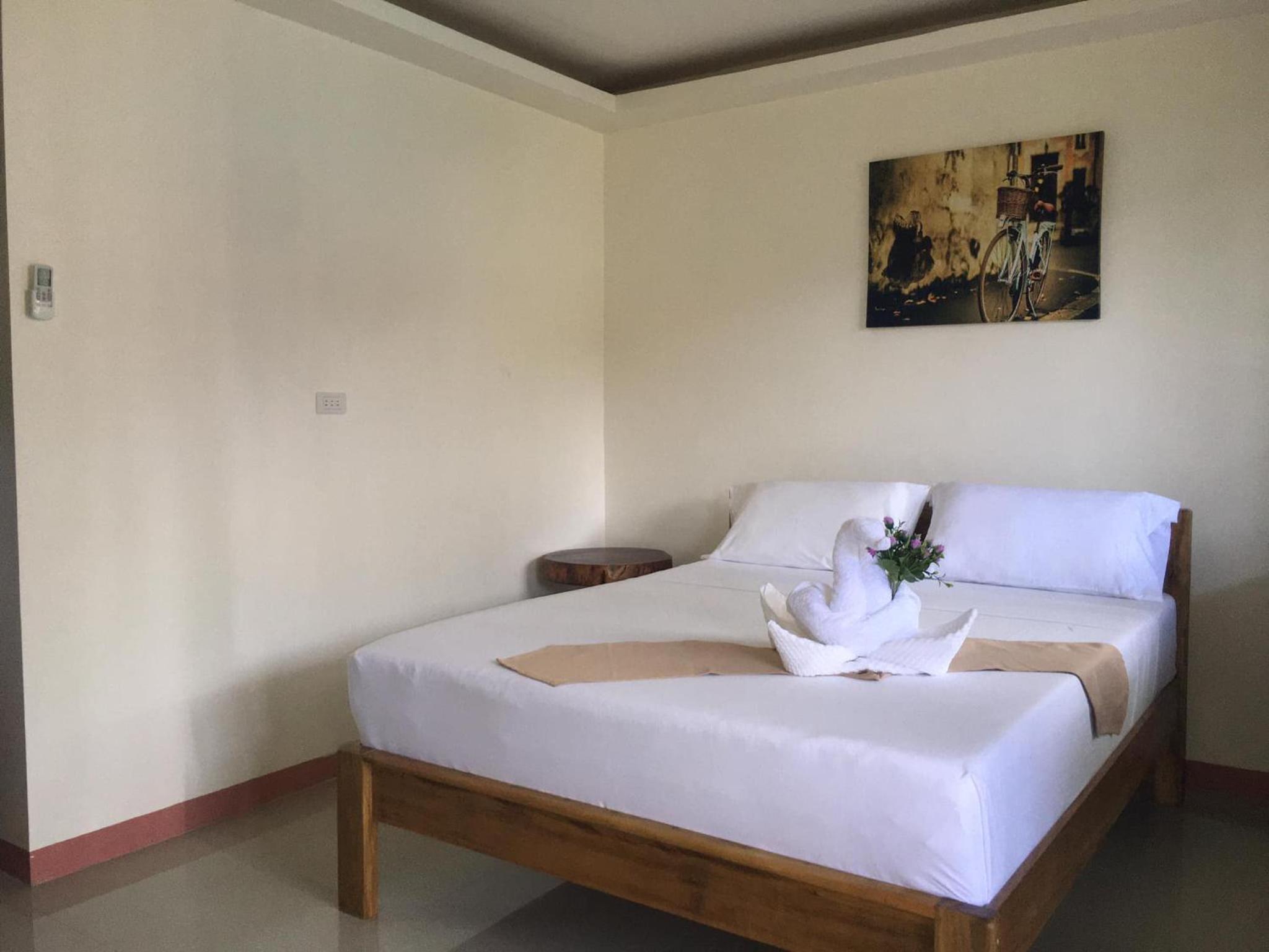 Deluxe Bungalow photo 2