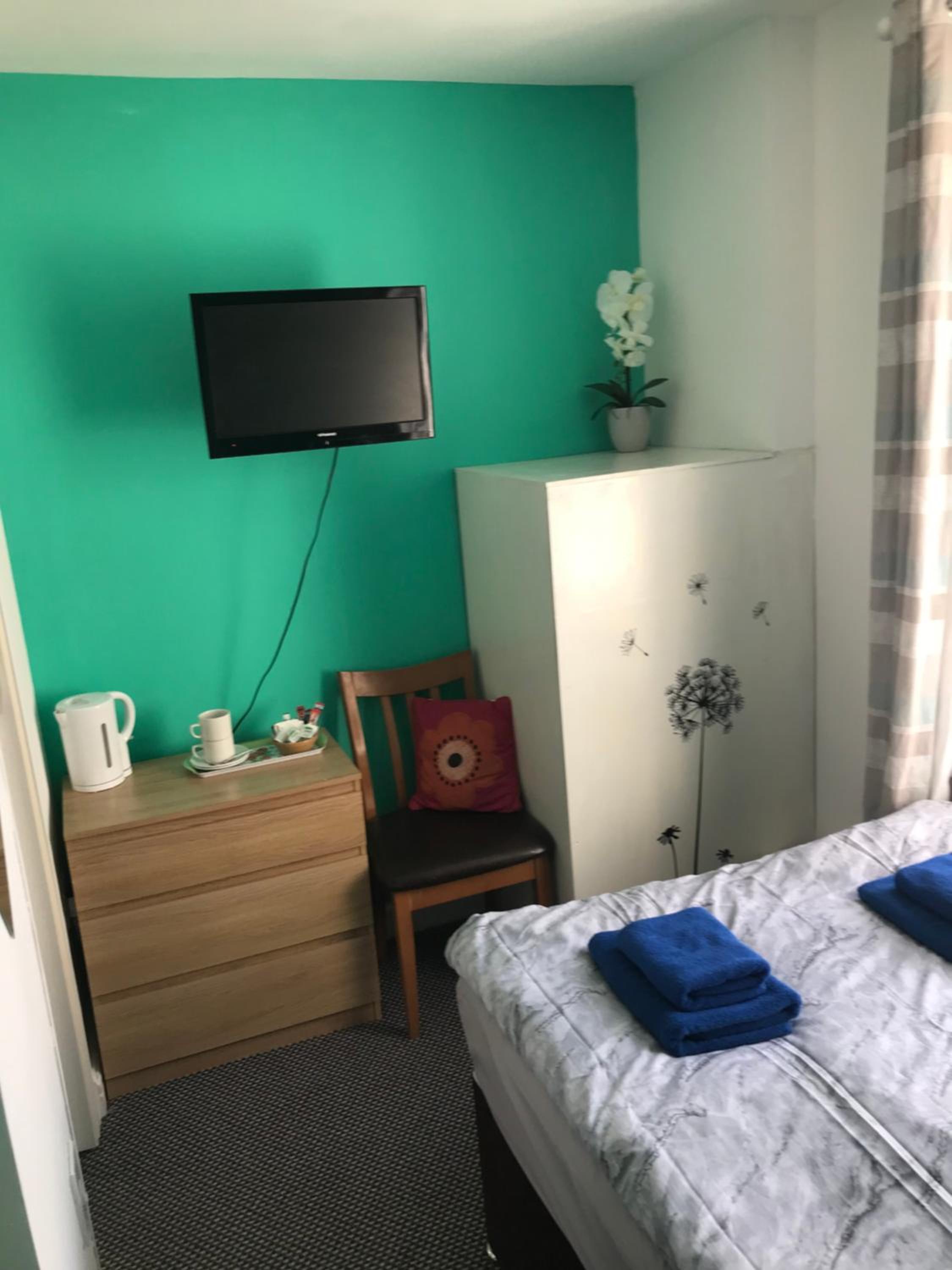 Double Room - Photo 4