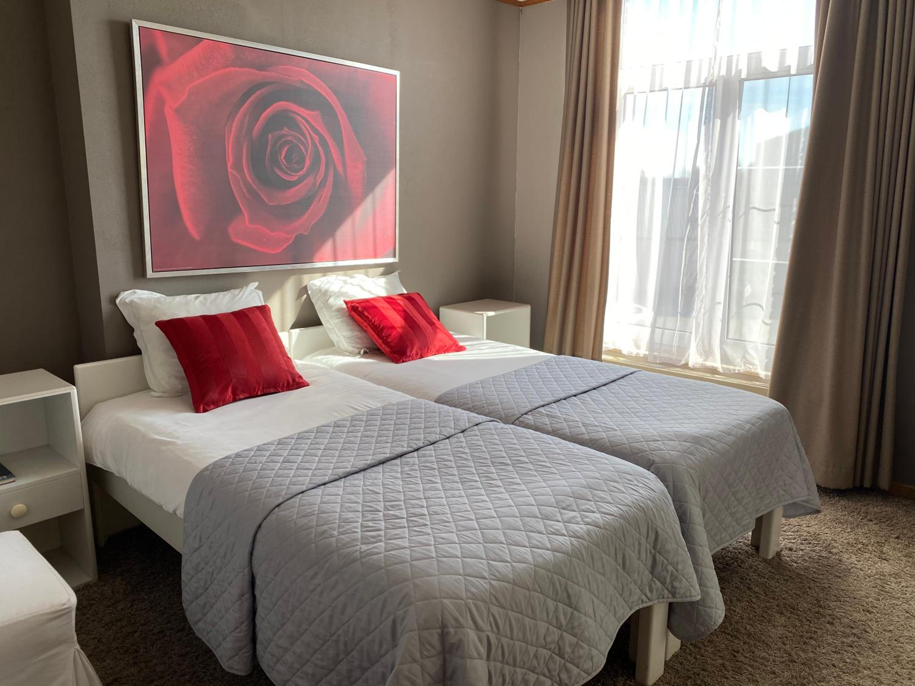 Double or Twin Room - Photo 3
