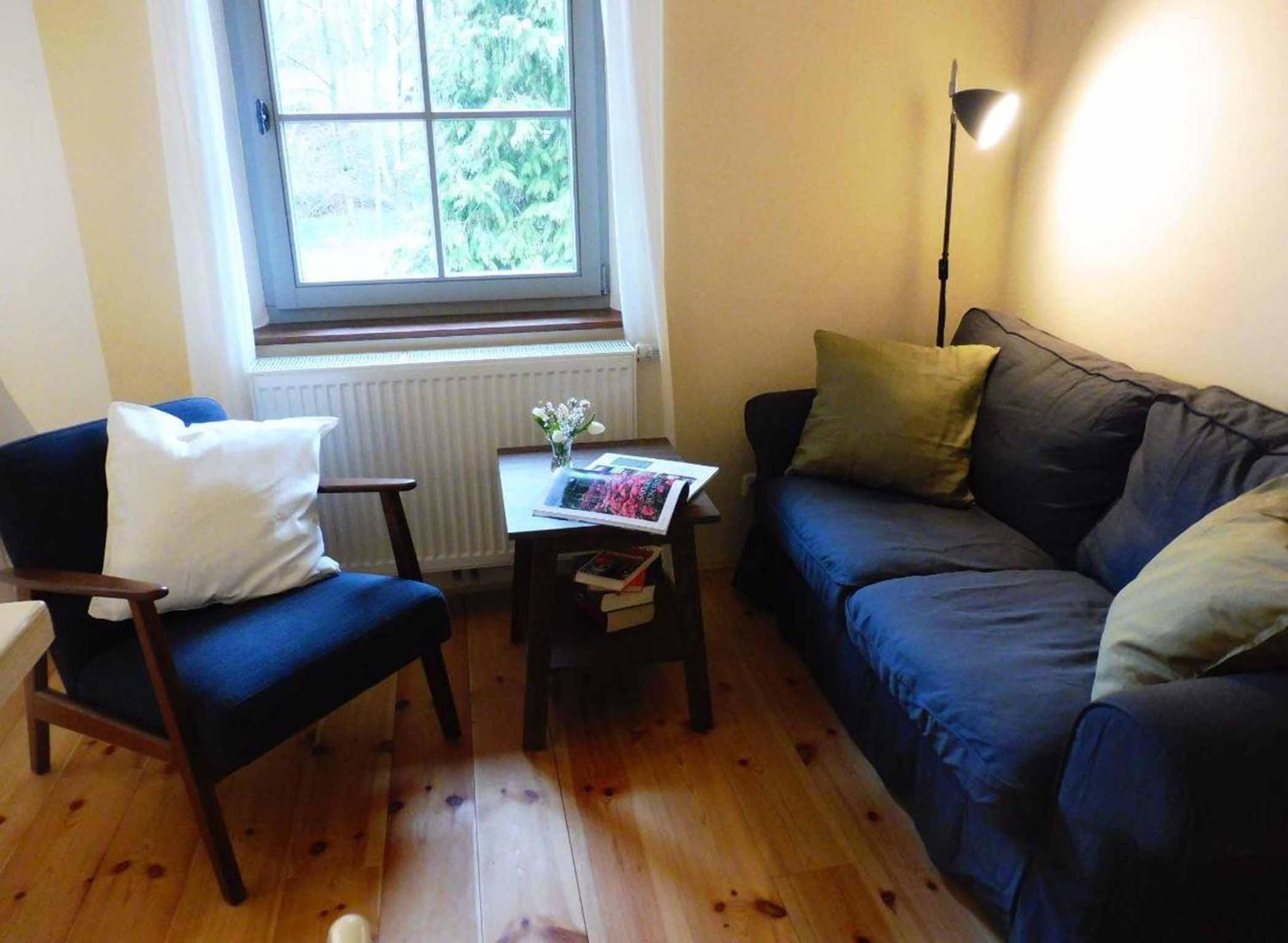 One-Bedroom Apartment photo 2