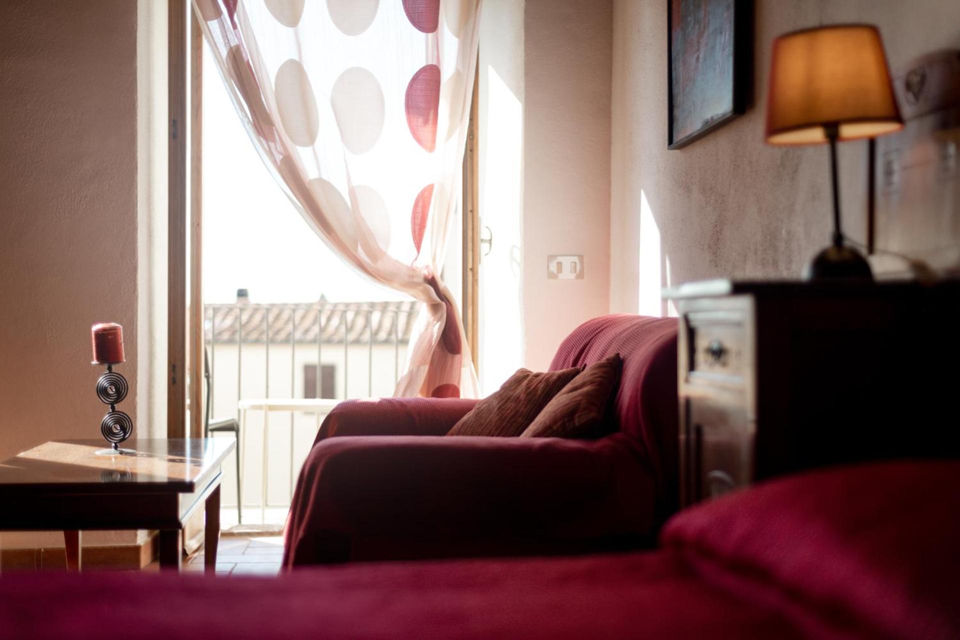Large Double or Twin Room photo 3