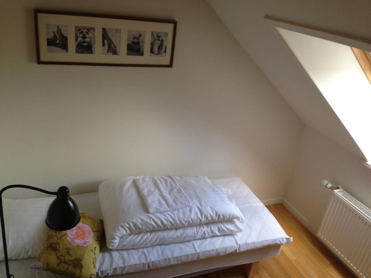 Single Room with Shared Bathroom photo 1