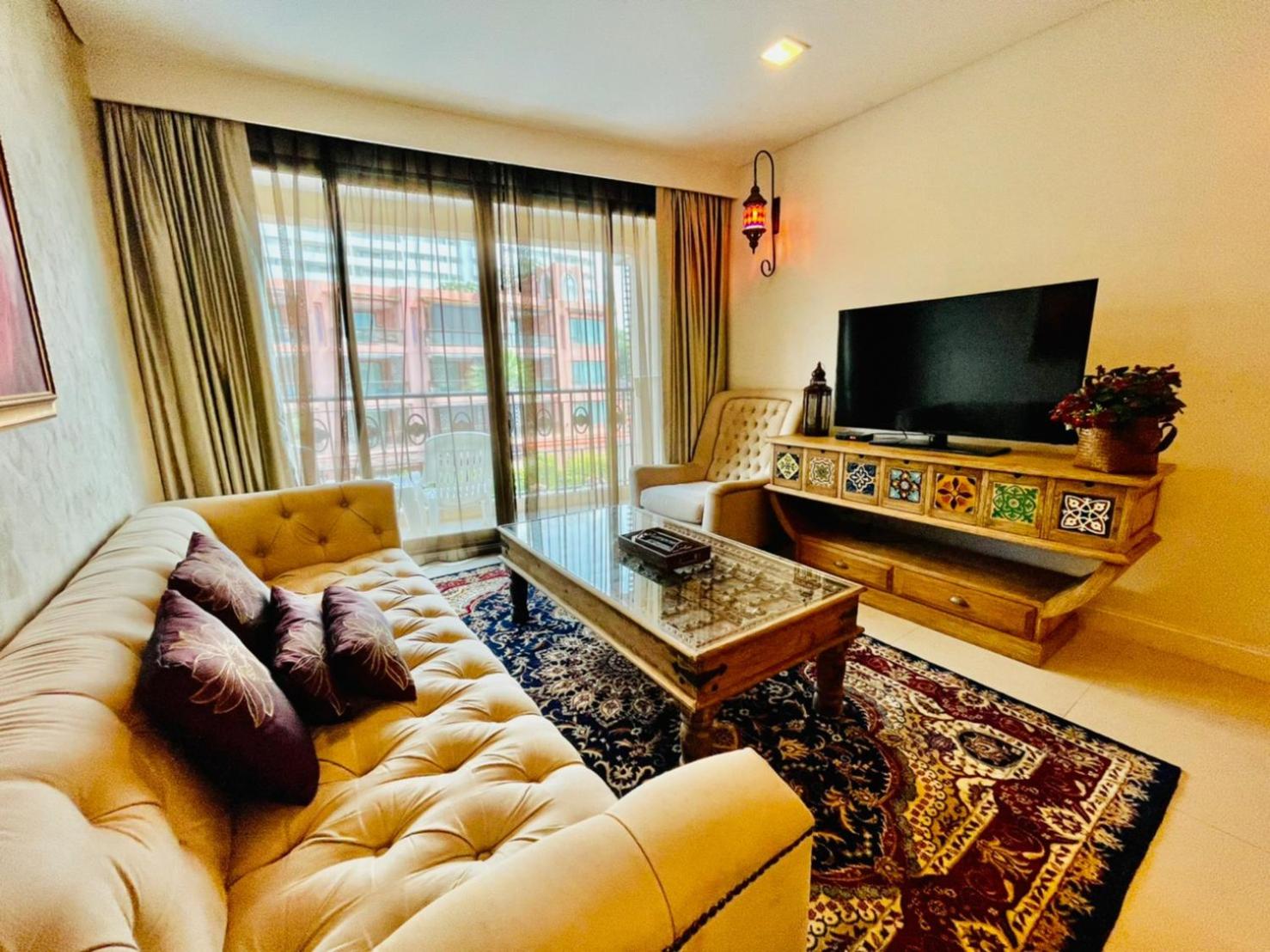 Family Room with Sea View - Photo 3