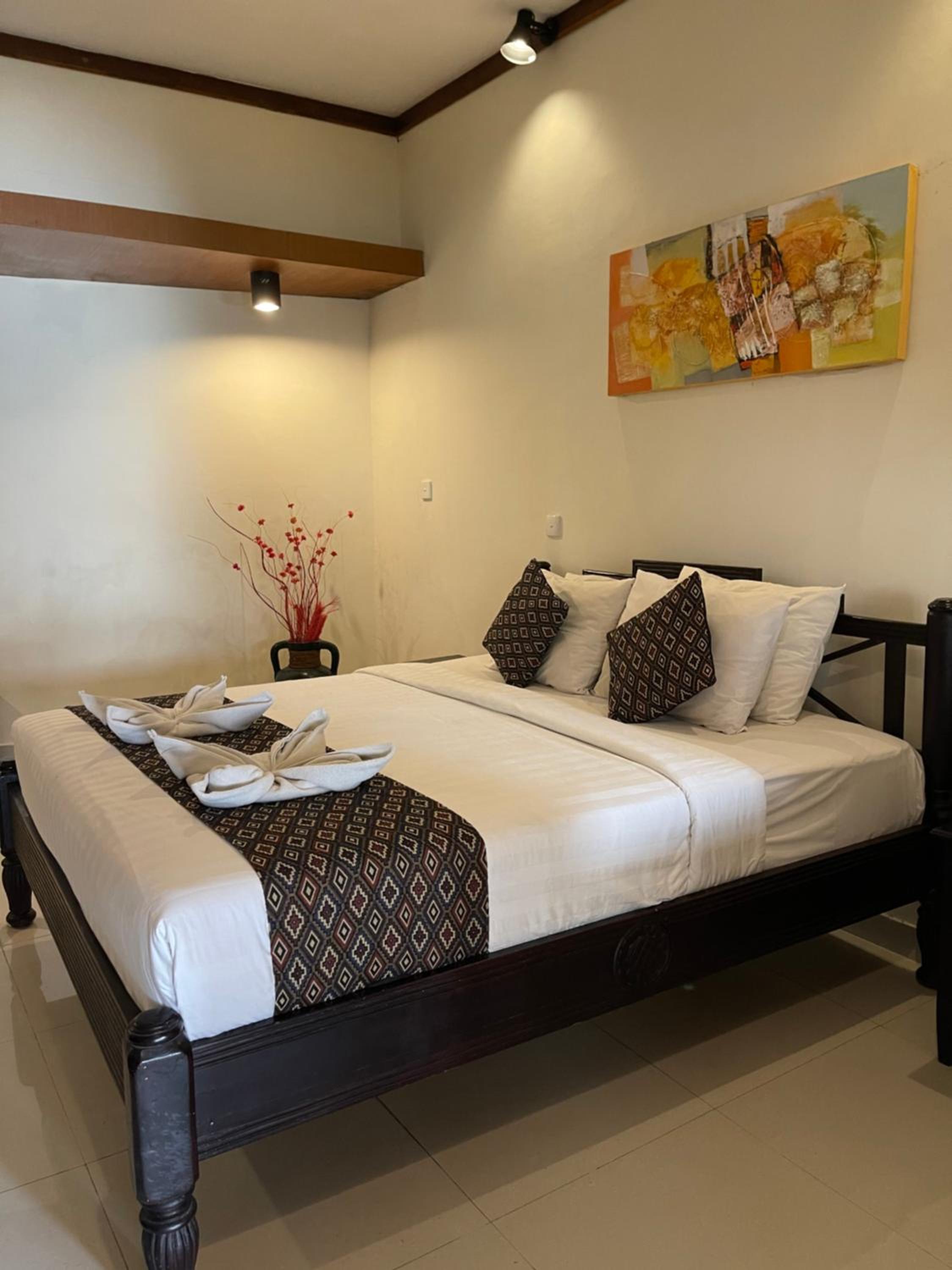 One-Bedroom Villa with Plunge Pool - Photo 7