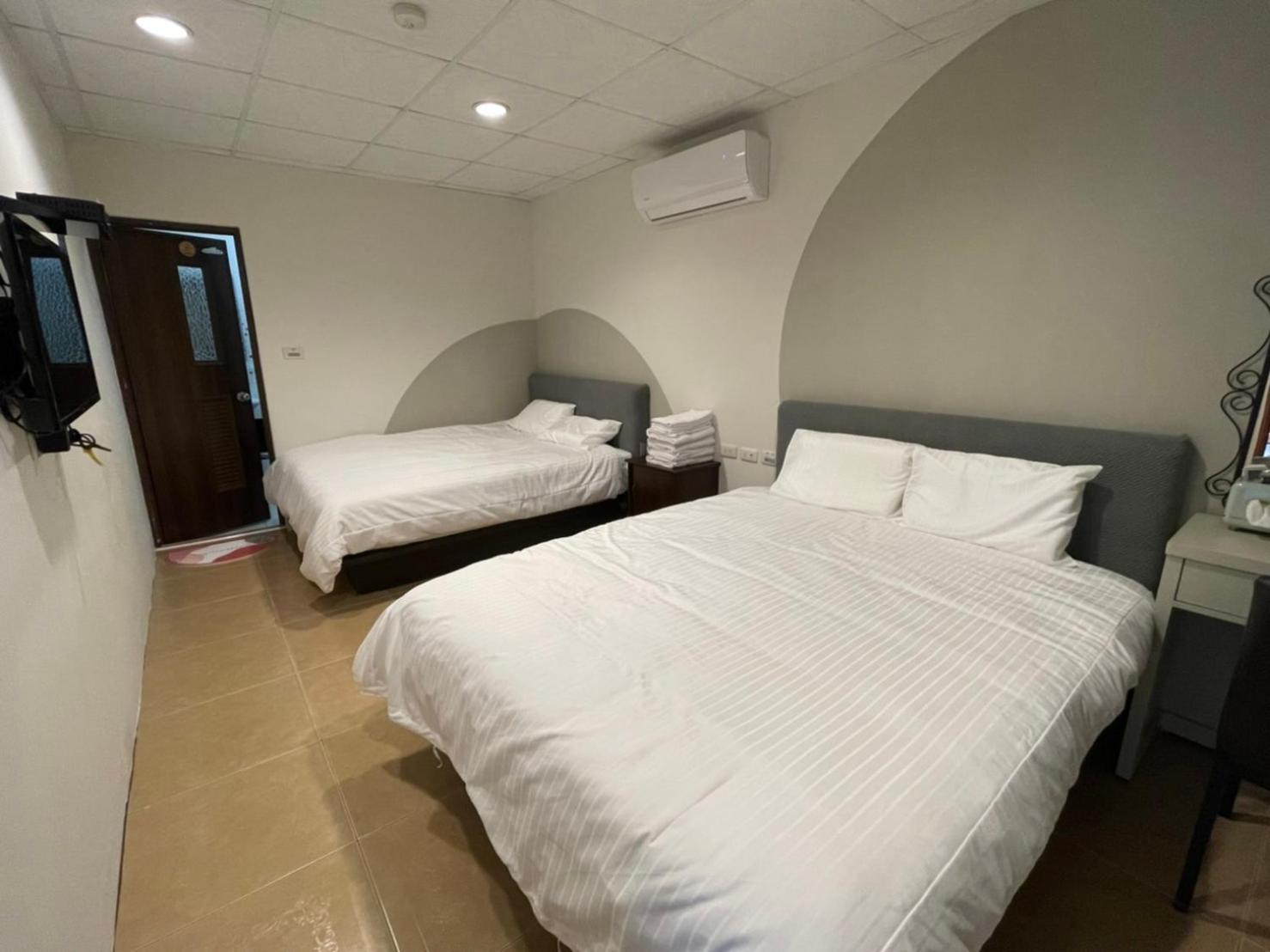 Quadruple Room with Bathroom photo 3