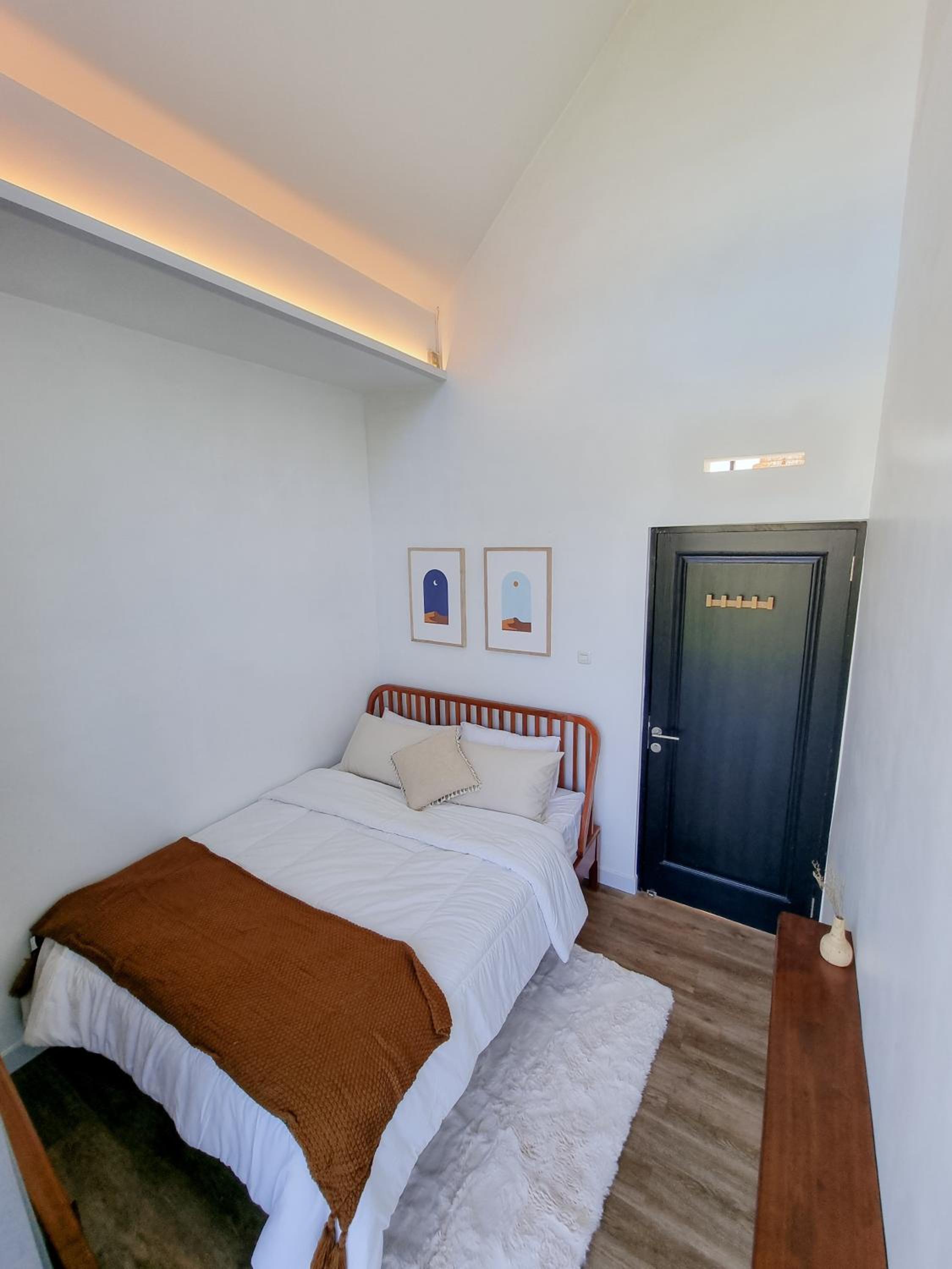 Two-Bedroom Villa - Photo 3
