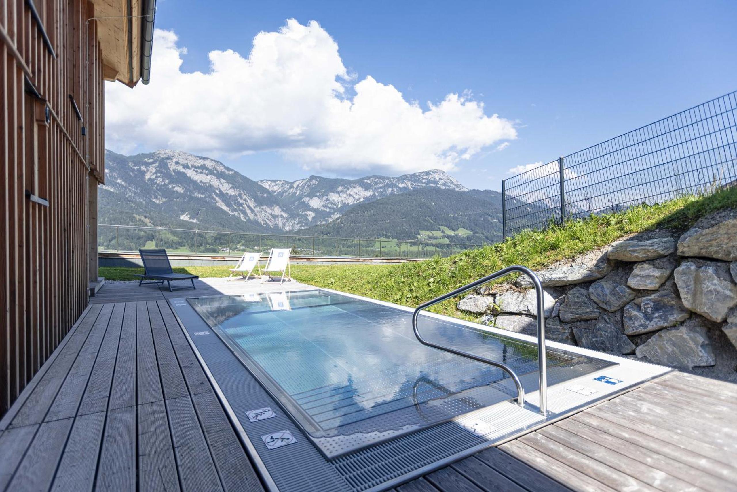 Premium Chalet with Sauna & Pool