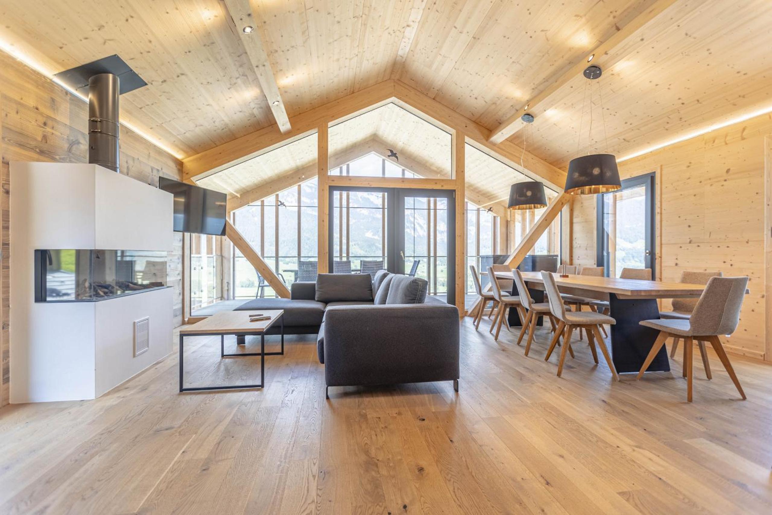 Four-Bedroom Superior Chalet with Sauna