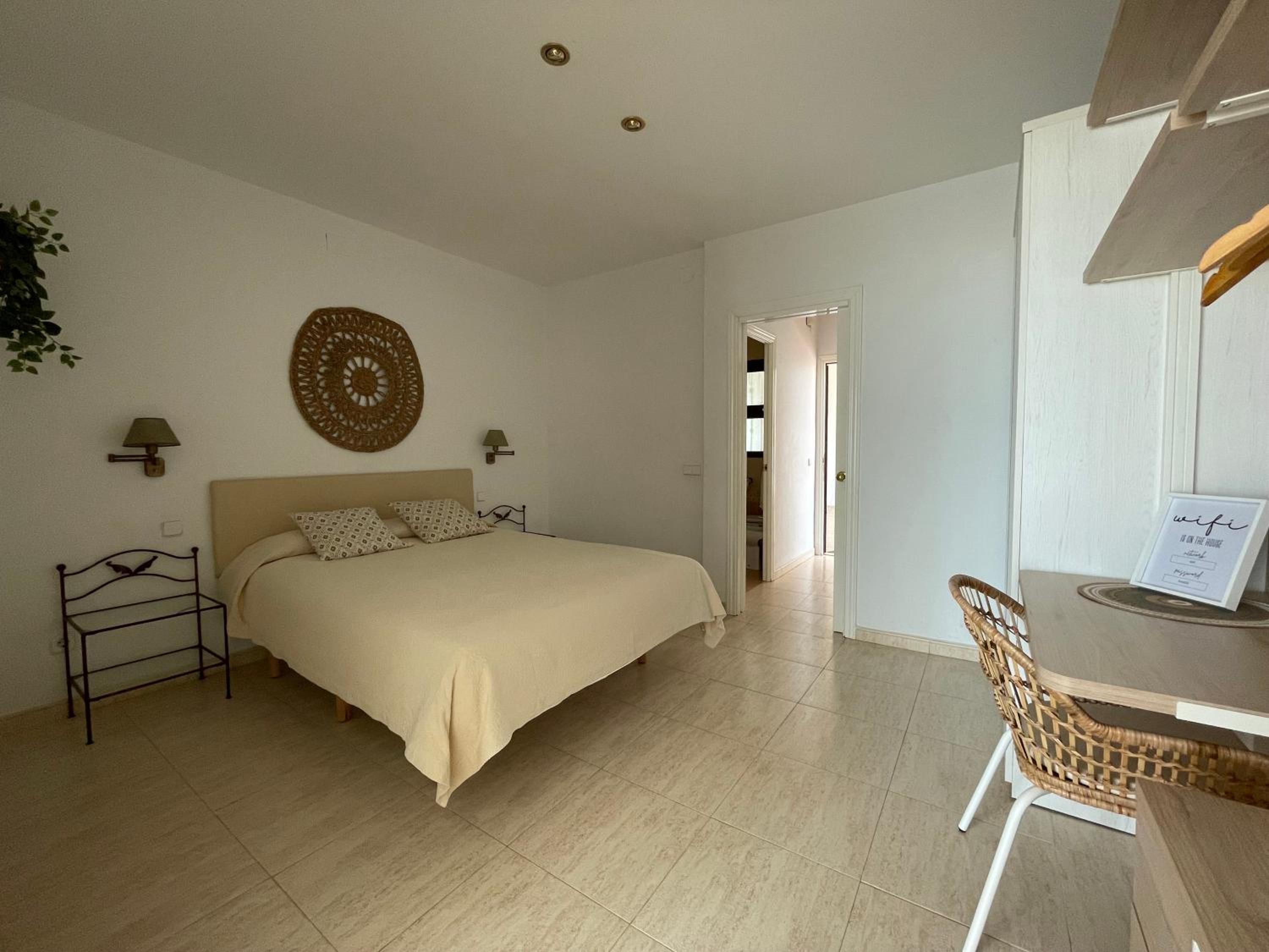 Apartamento de un dormitorio con terraza y vista al mar (2 adultos)