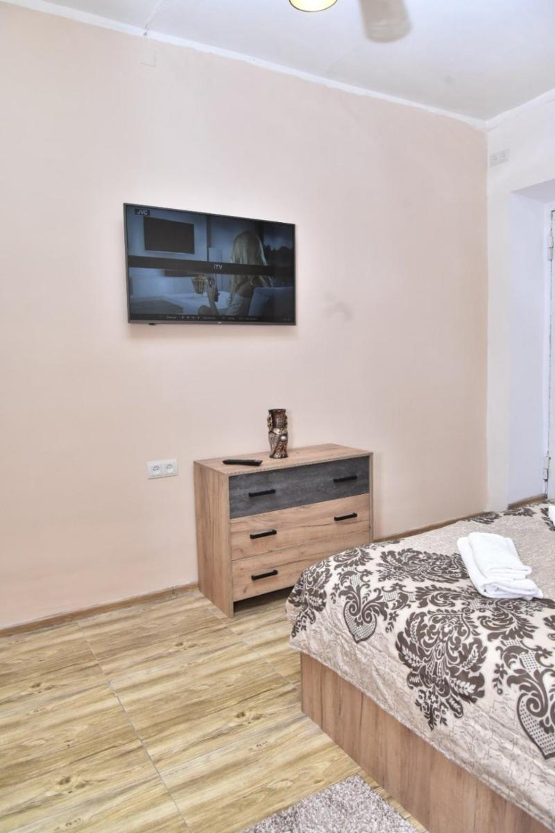 One-Bedroom Apartment photo 3