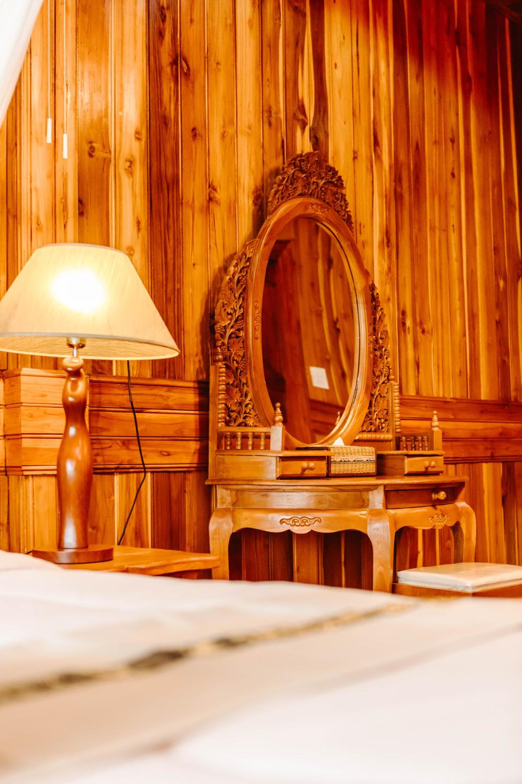 Deluxe King Room - Photo 3