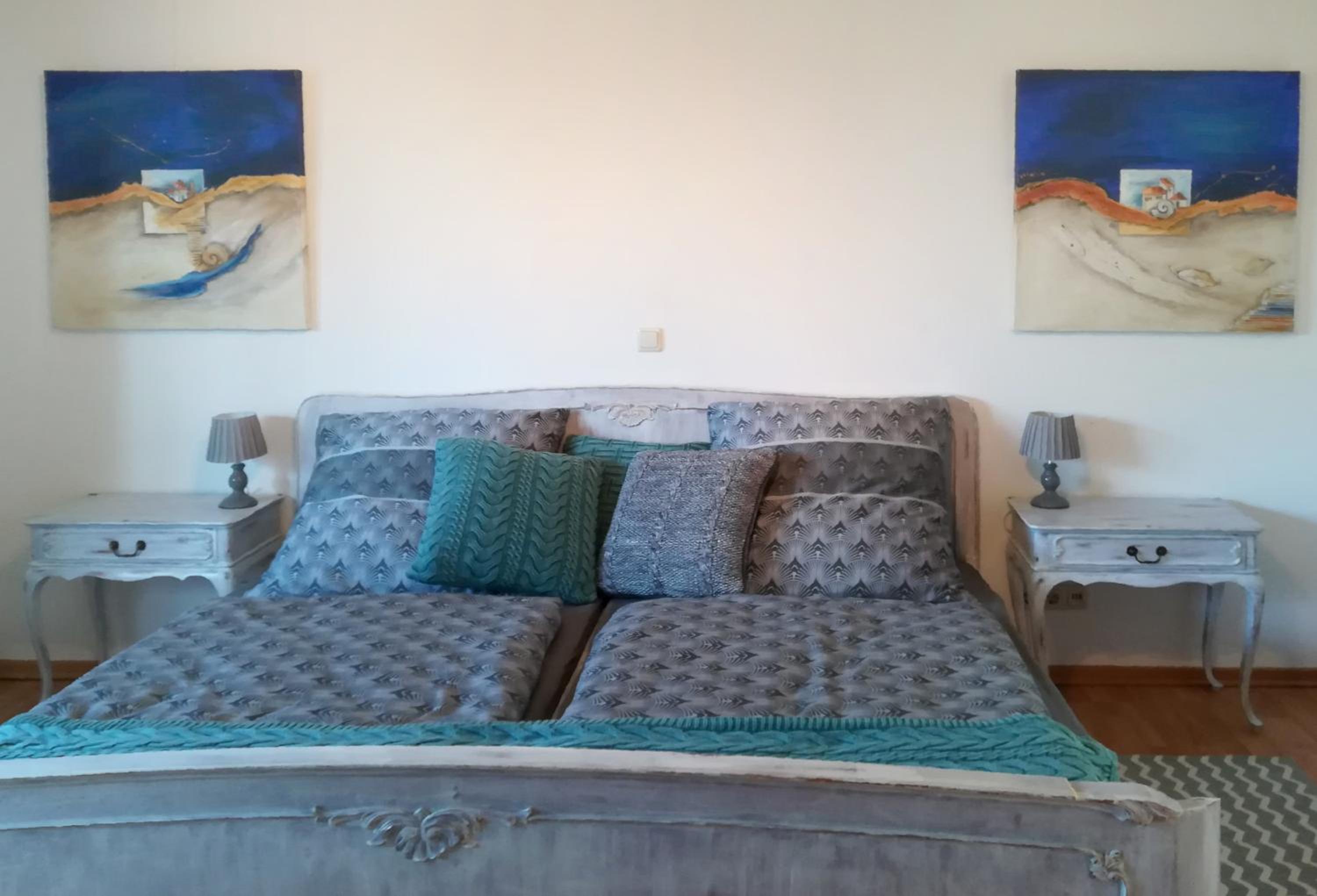 One-Bedroom Apartment photo 2