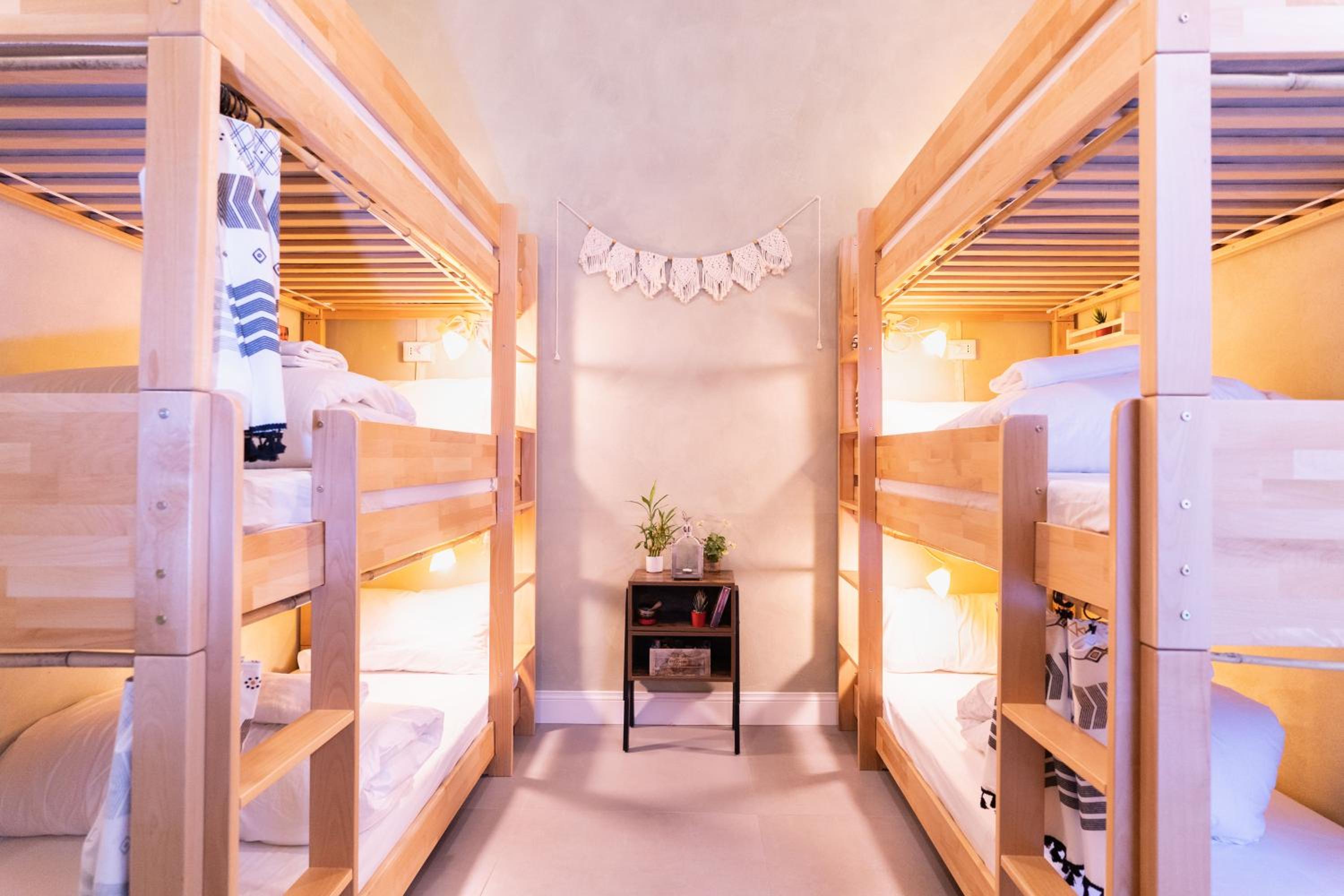 Bed in 6-Bed Mixed Dormitory Room