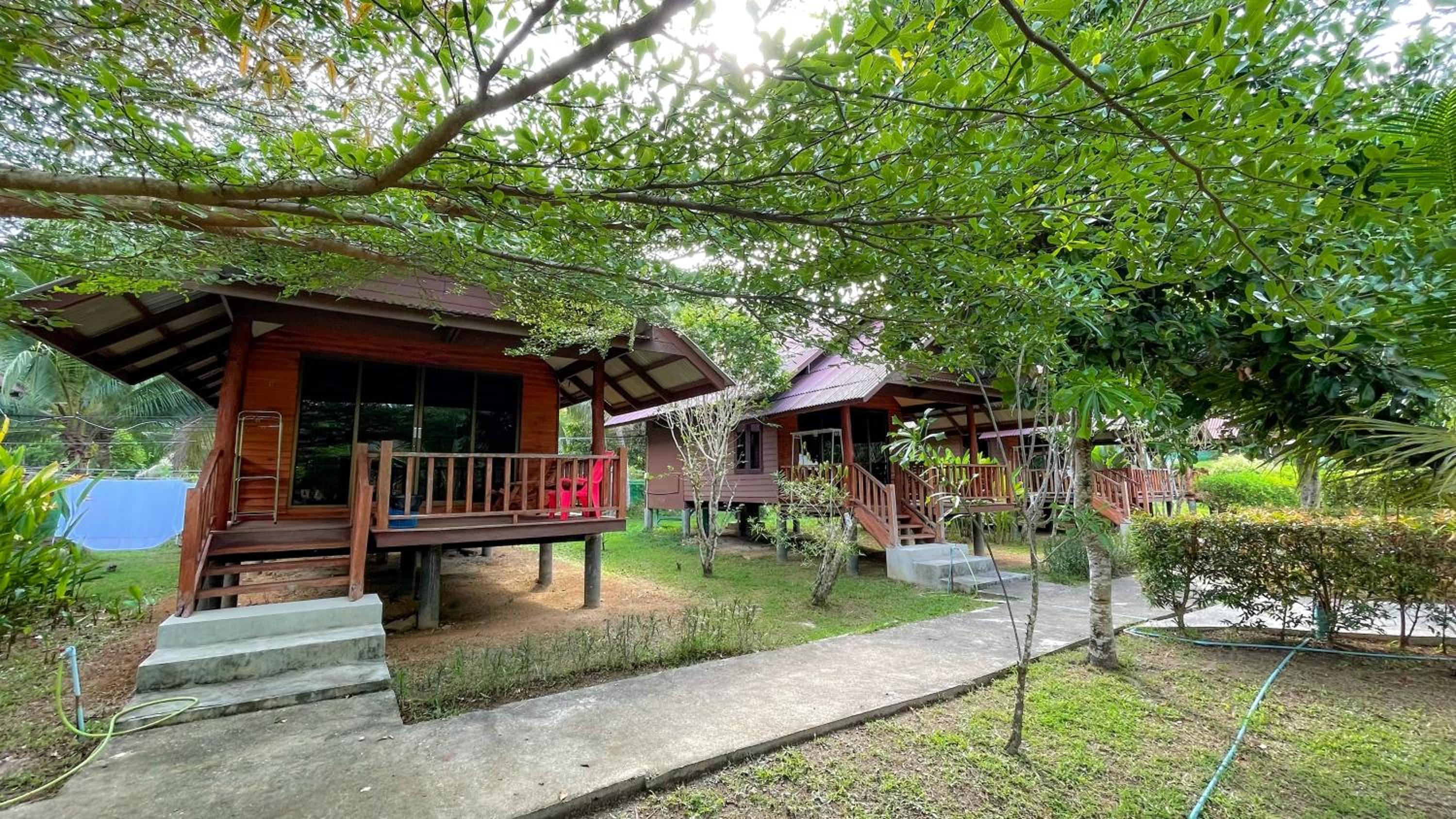 One-Bedroom Bungalow with Air Conditioning photo 3