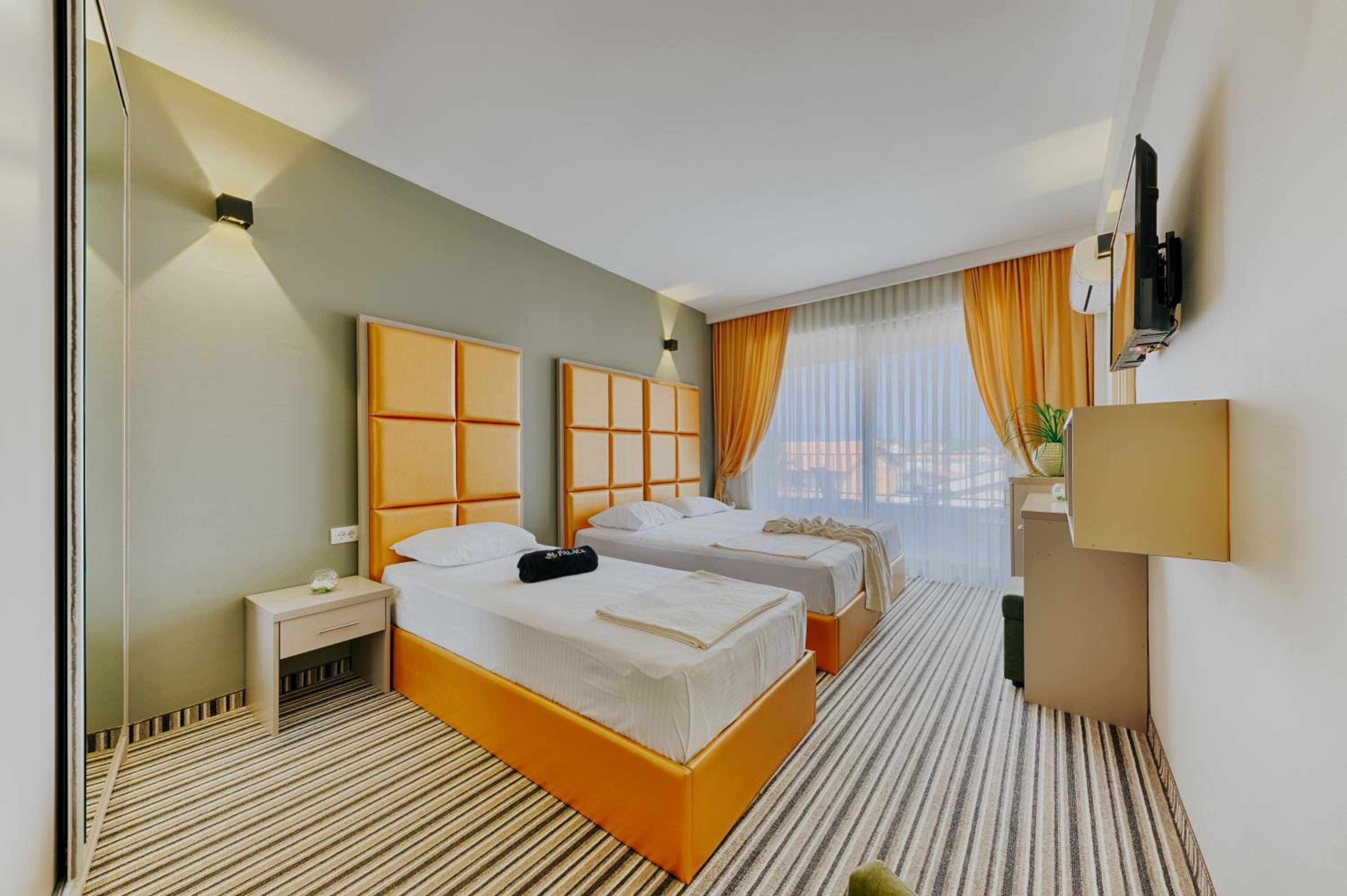Triple Room with Balcony