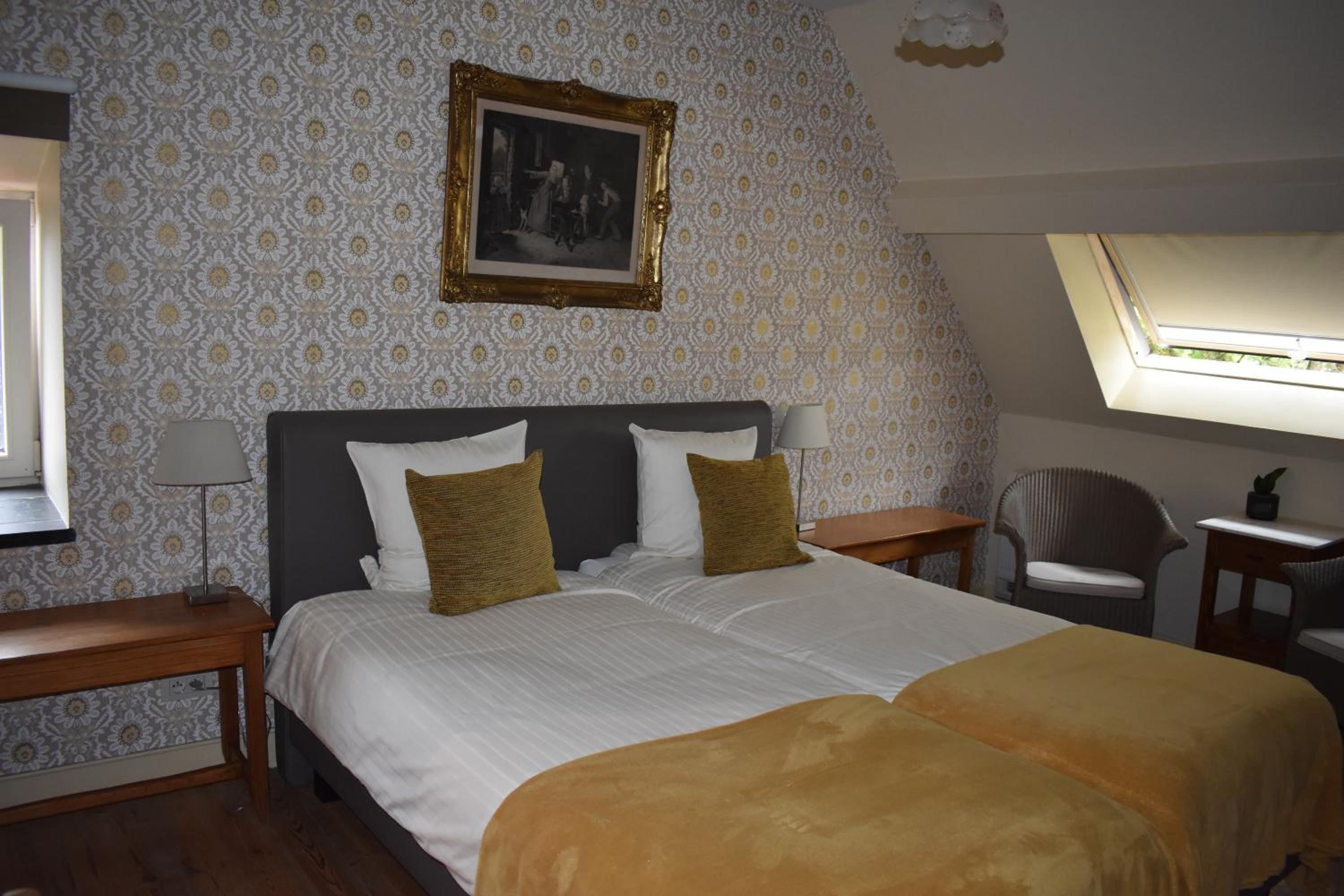 Double Room with Shower photo 1