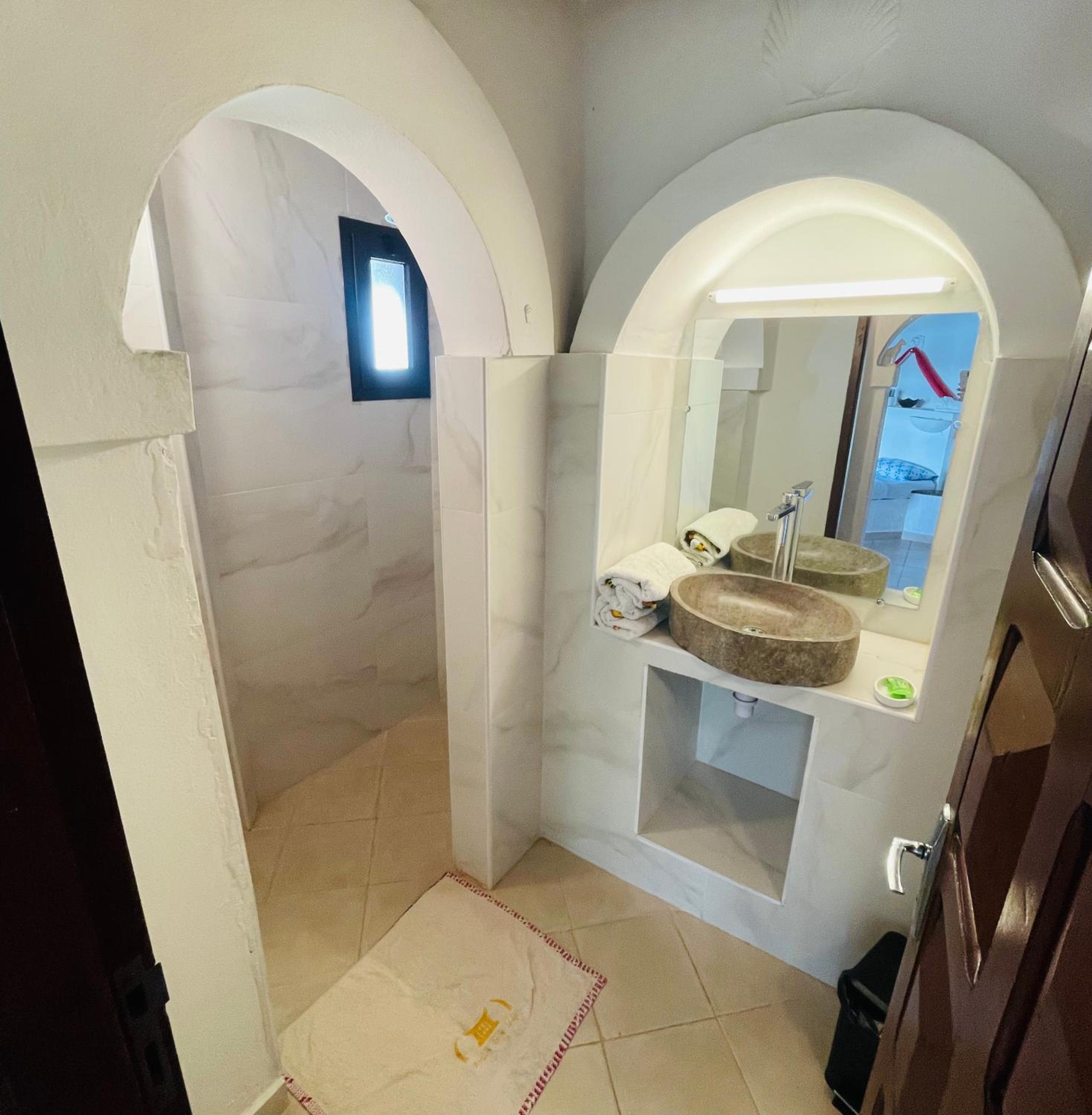 Double Room with Lake View photo 1