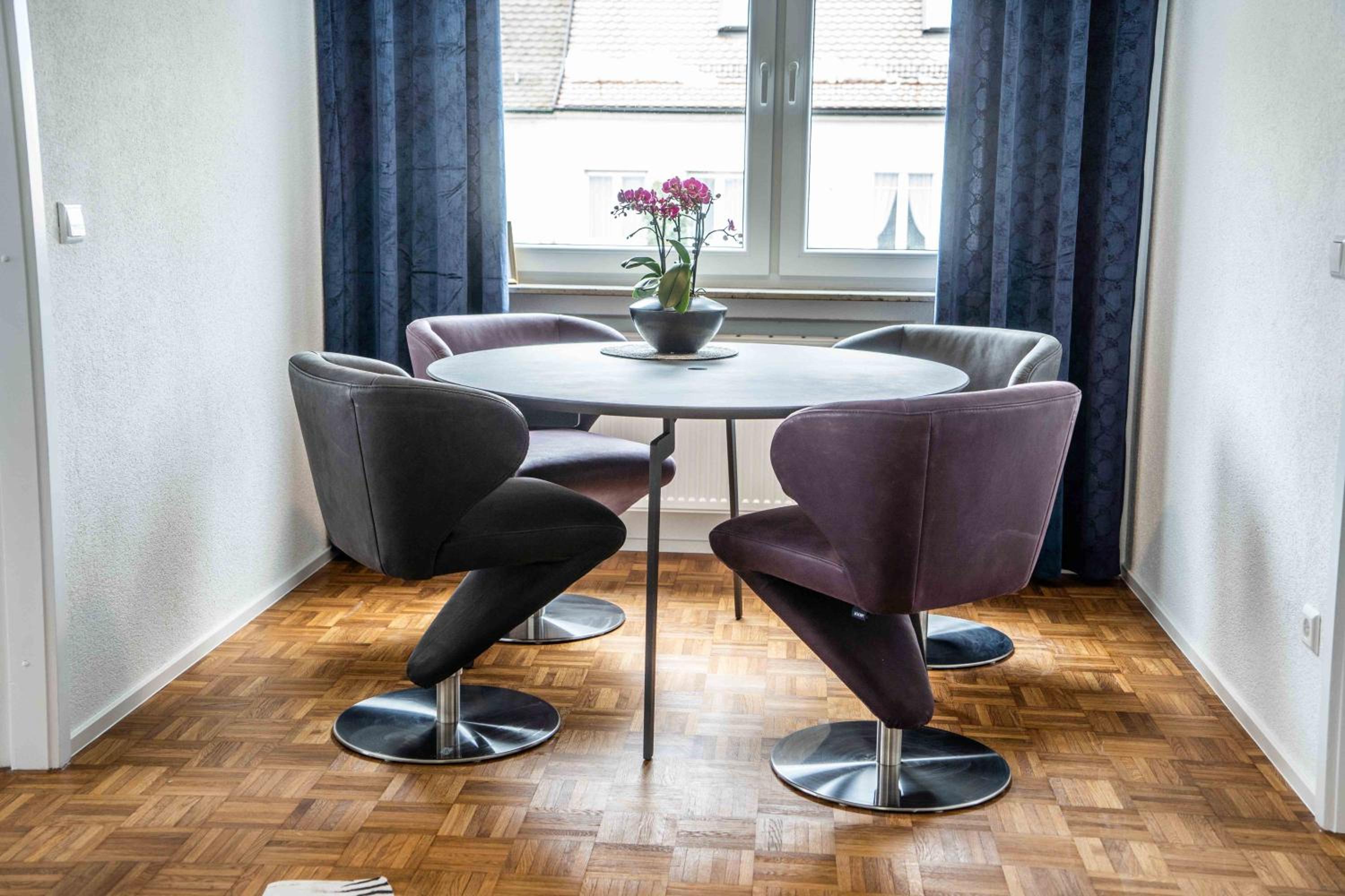 Two-Bedroom Apartment - Photo 19