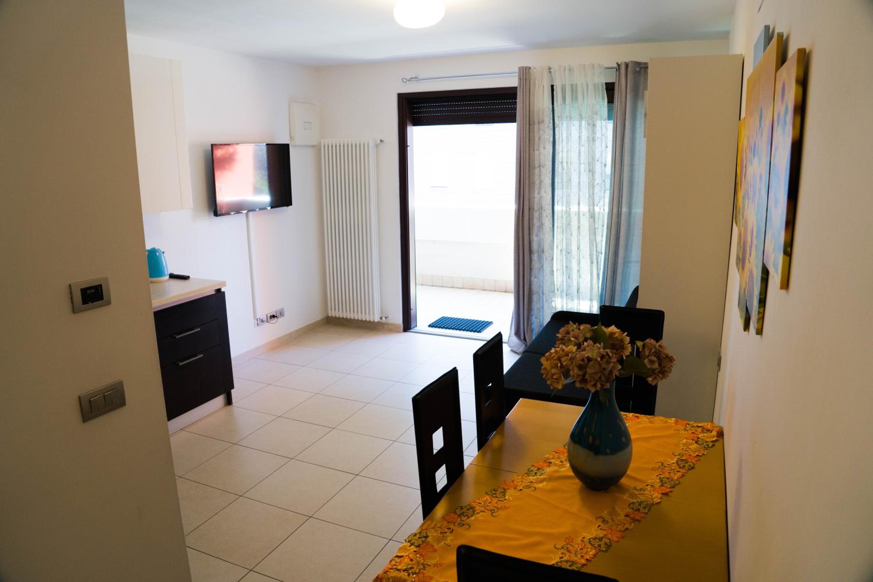 One-Bedroom Apartment